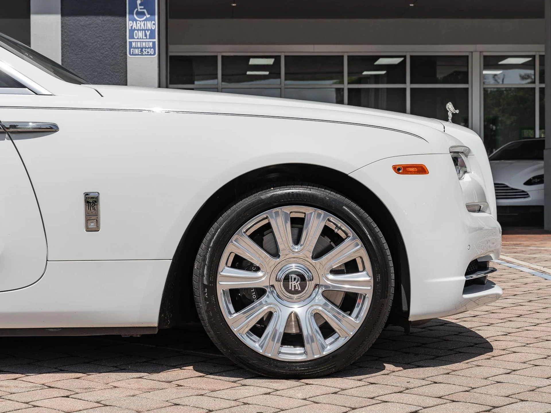 mph052_3459577843_Used_2016_Rolls_Royce_Dawn_2dr_Convertible_1782414127_35b912bc11