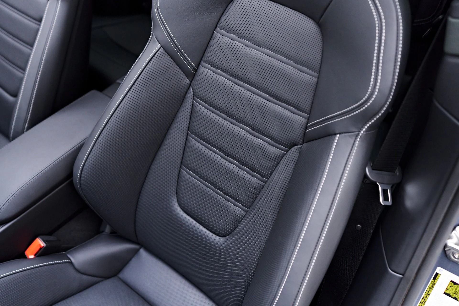 mph052_3460798719_Used_2025_Porsche_911_Carrera_4_GTS_1755103628_e3e40fe38f