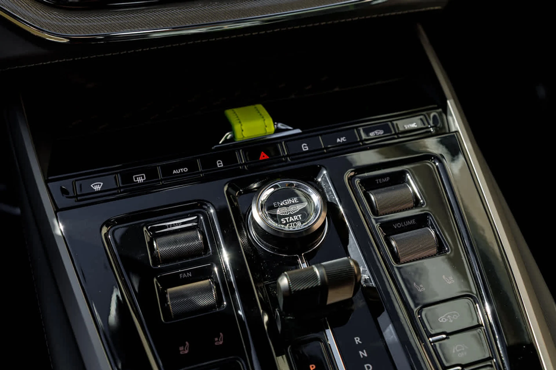 mph052_3470312520_53_298faa714e