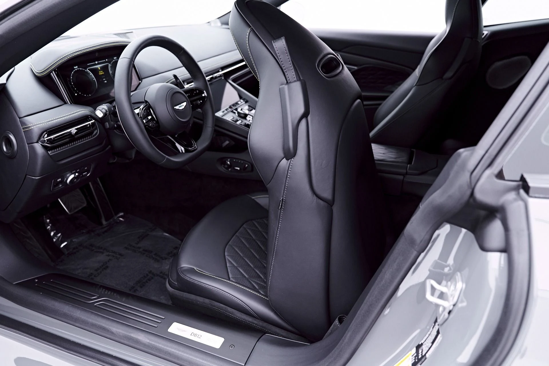 mph052_3471080217_Used_2024_Aston_Martin_DB_12_1781813847_5018399f99