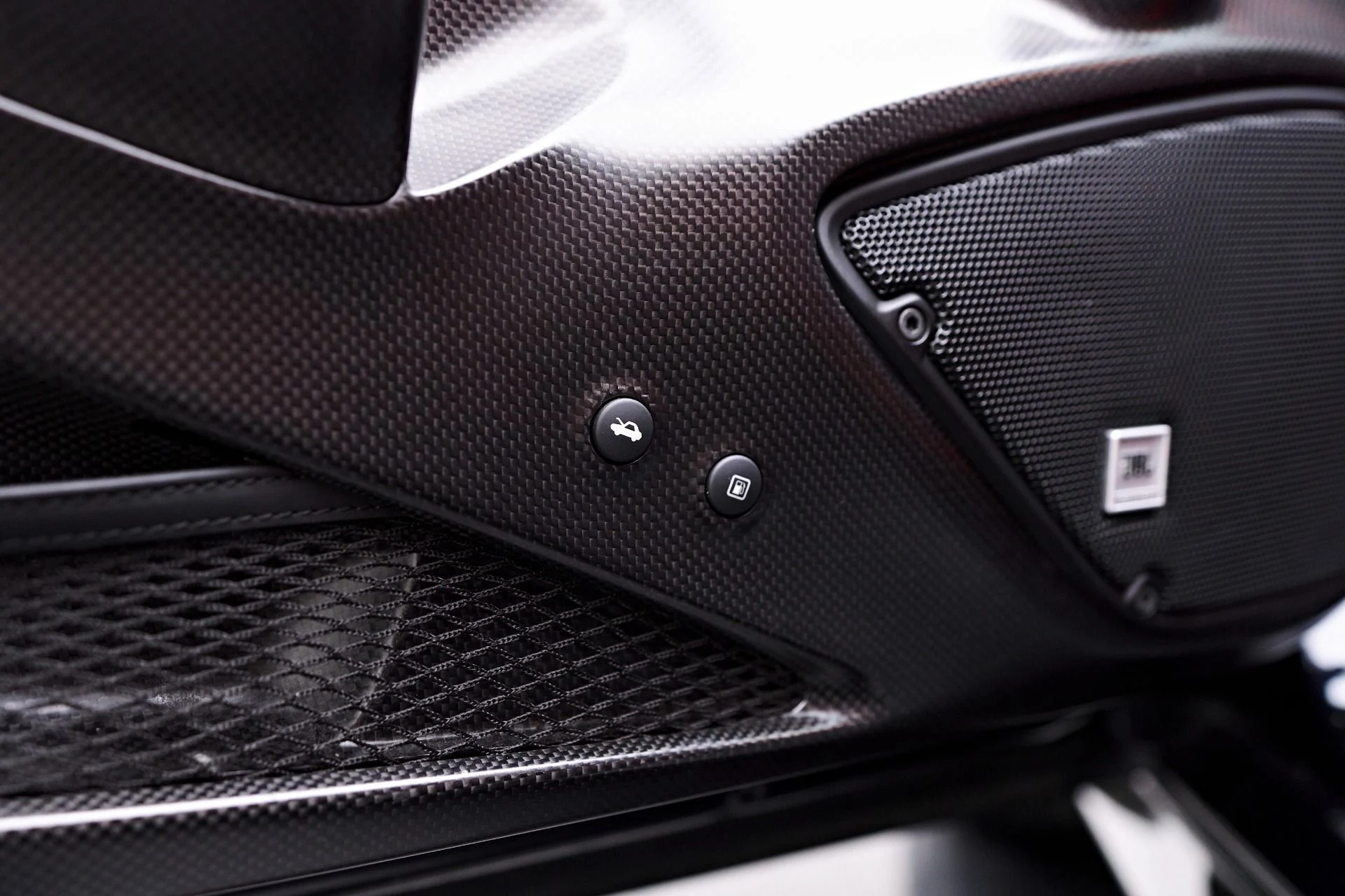 mph052_348681236_Used_2020_Ferrari_488_Pista_Base_1749062519_d60144fbed