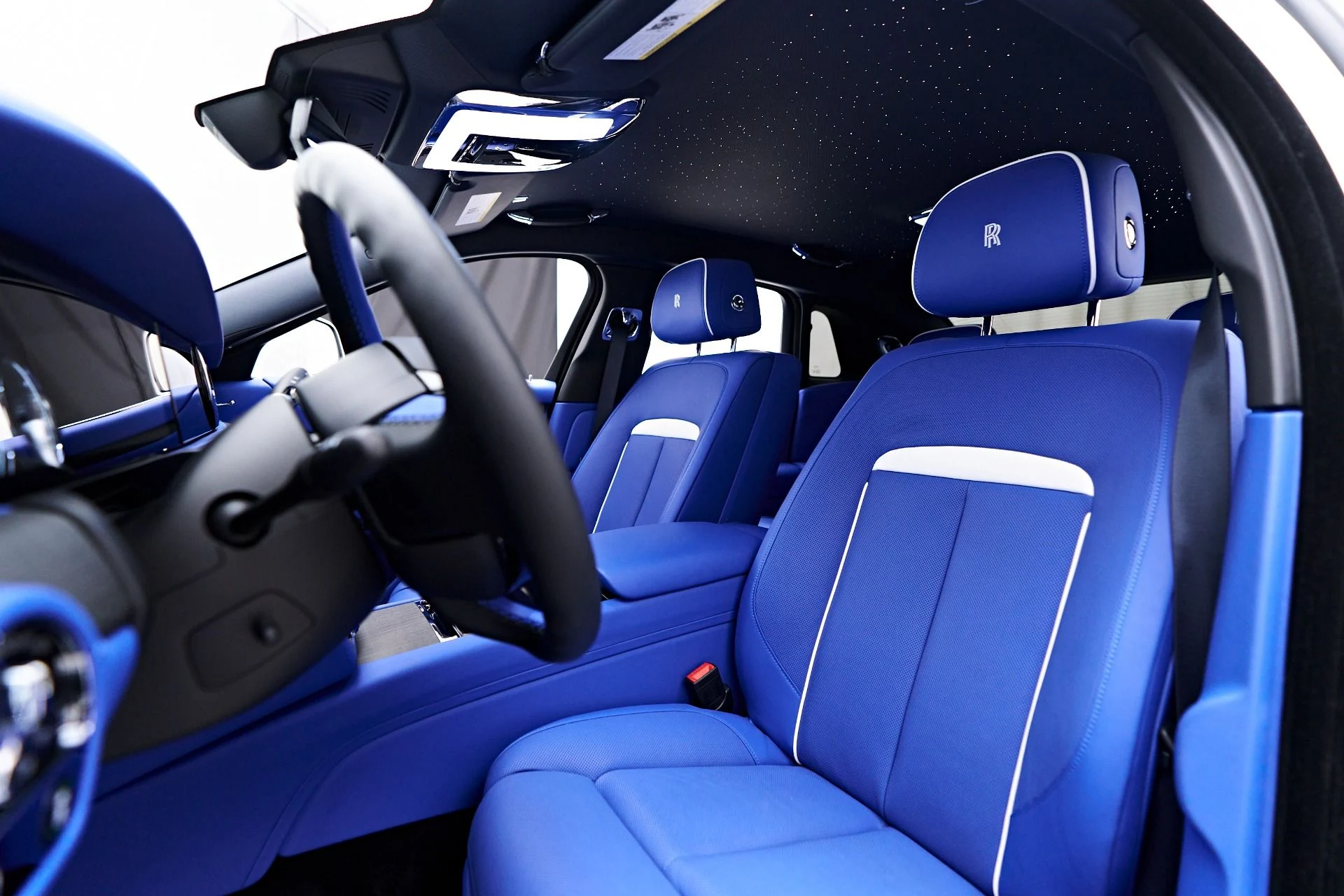 mph052_3492254887_Used_2024_Rolls_Royce_Ghost_Base_1757190848_b0b1871a1c