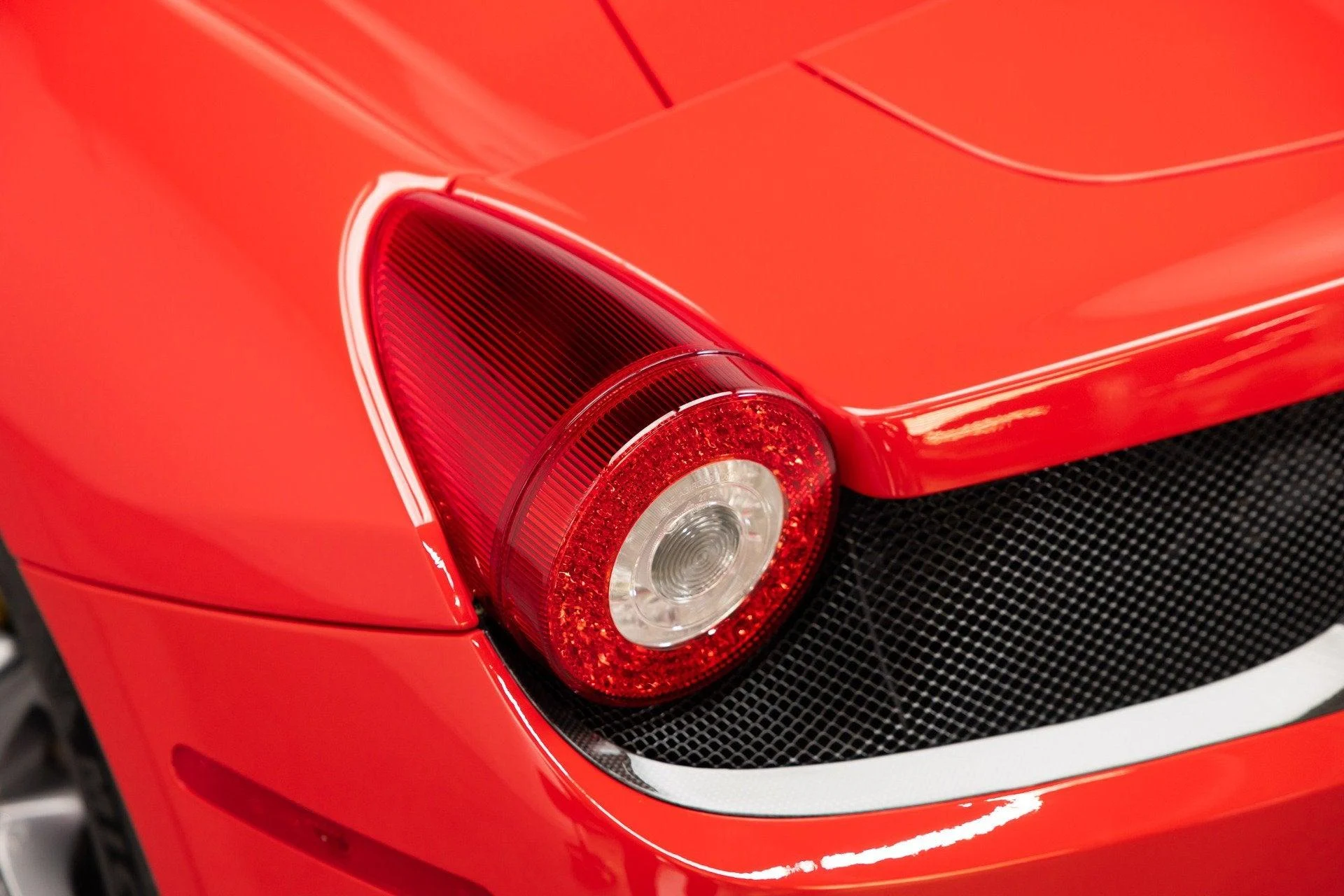 mph052_3495386497_Used_2013_Ferrari_458_Spider_1791380426_9a46878f53