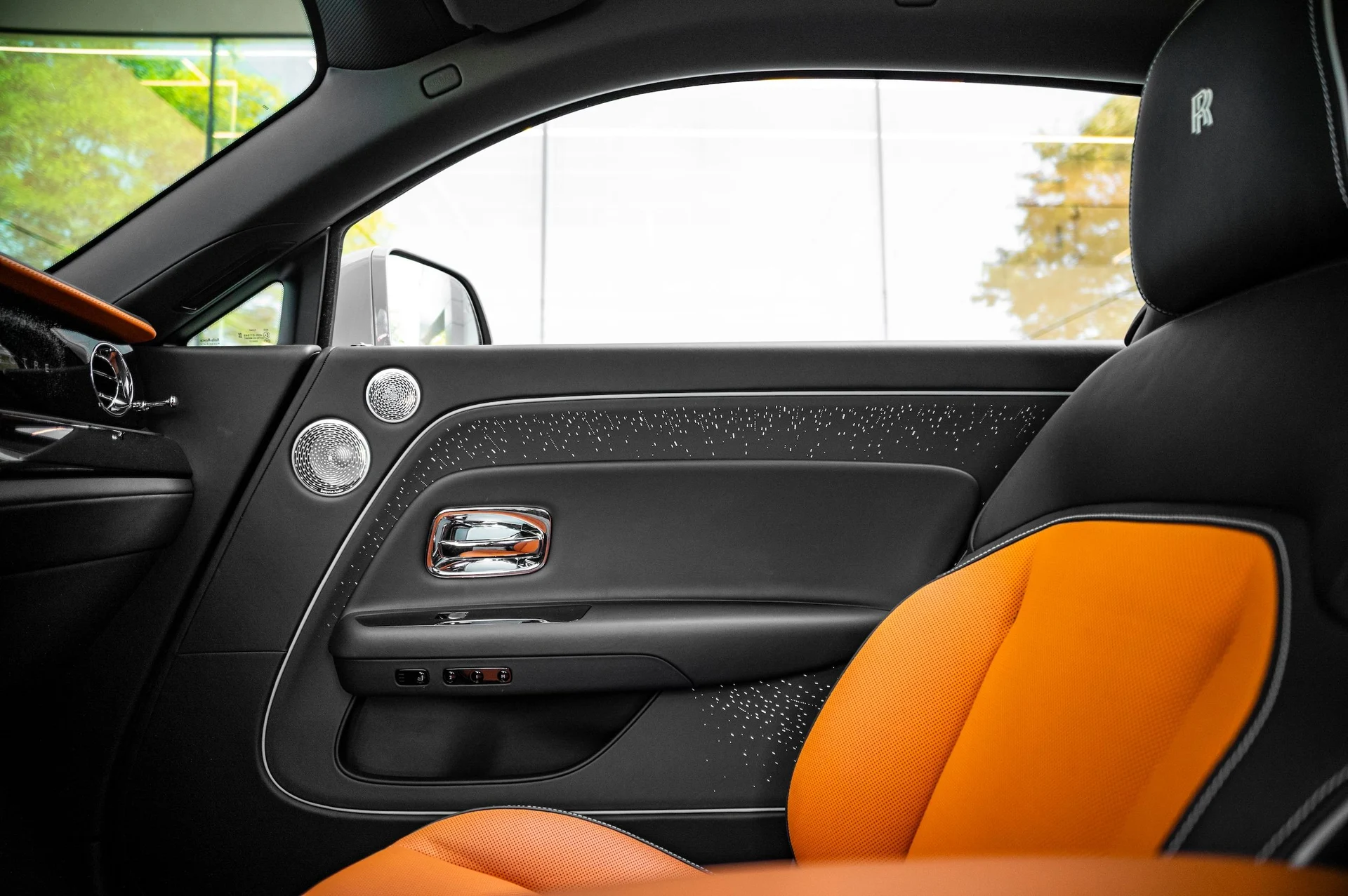 mph052_351428223_63ca911262d34e678916a9a747f3601d_a4ee34113e