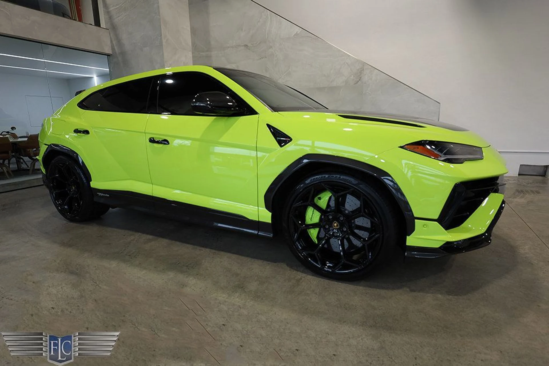 mph052_3520299836_used_2024_lamborghini_urus_performanteawd_9689_22932992_53_1024_04996c4382