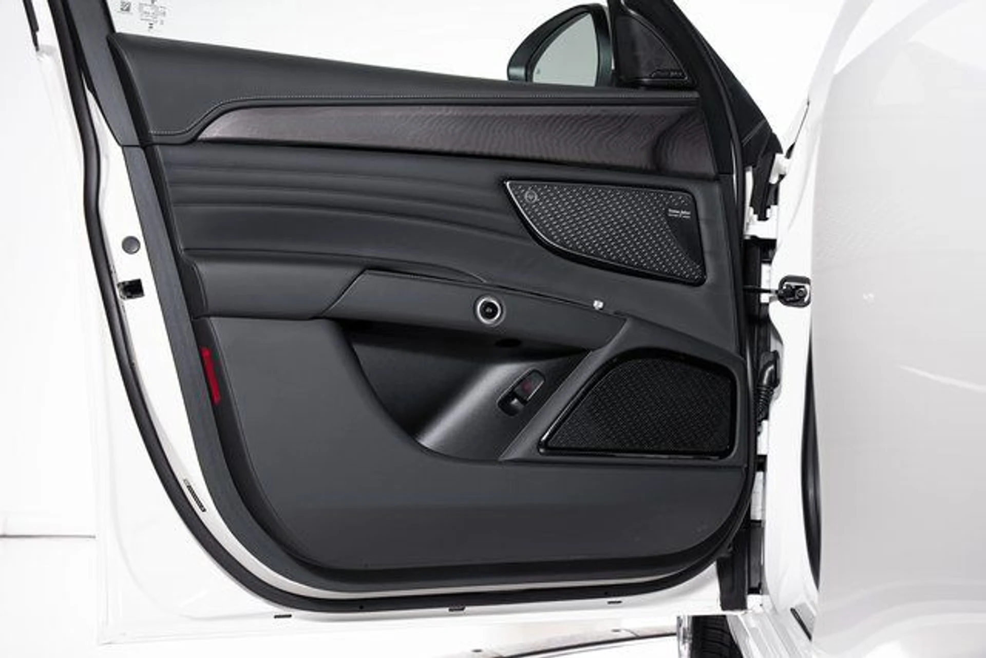 mph052_3526406624_0a4bc611a0aab1264bb5dd84be73ee02x_01122b11e5