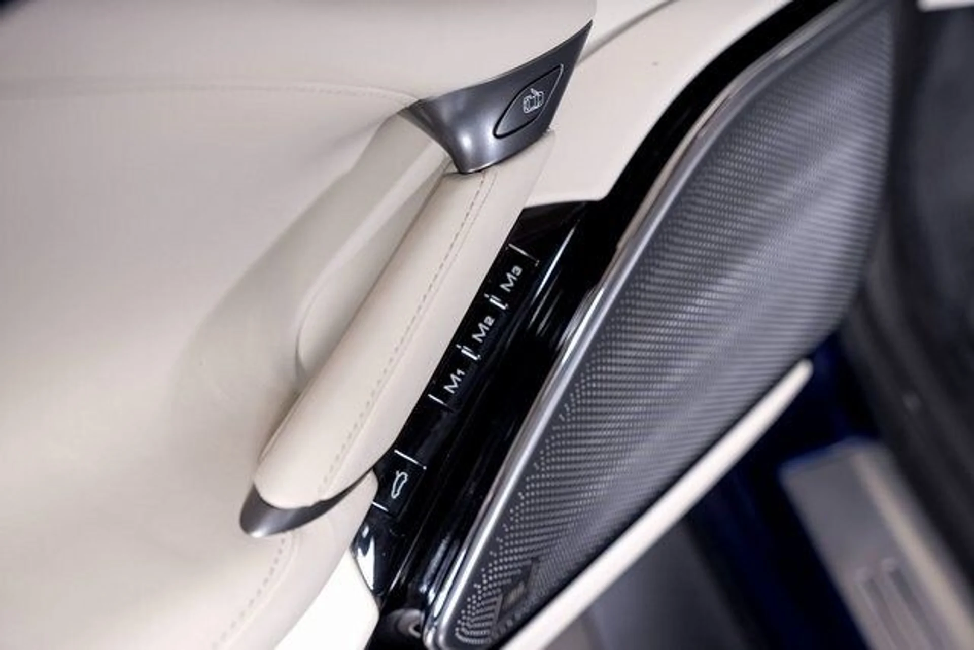 mph052_3548280976_39b4801e01bd8dc3e223391d479fd18dx_68ef5aa537