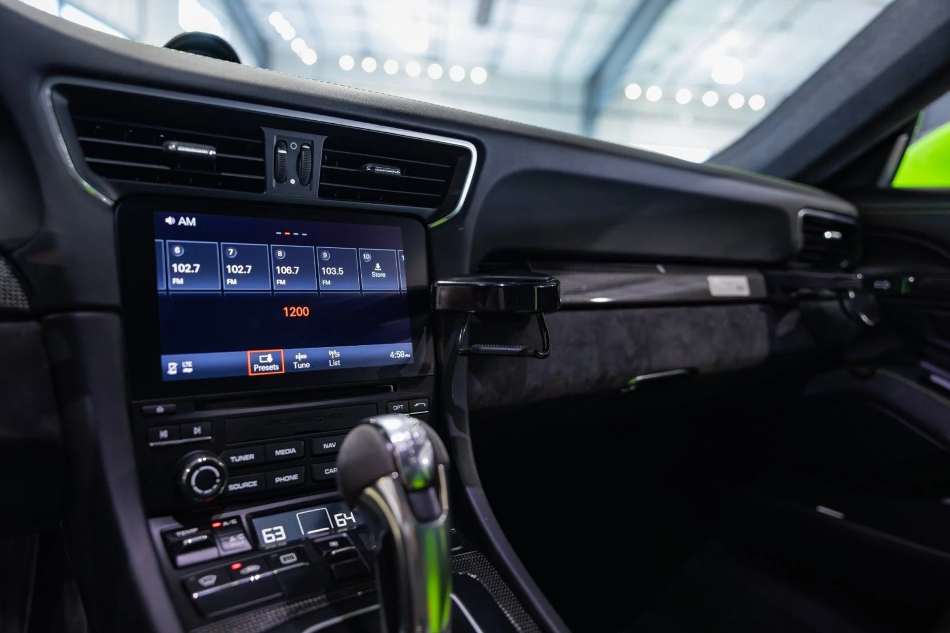 mph052_3593992239_lw_bc31297f18