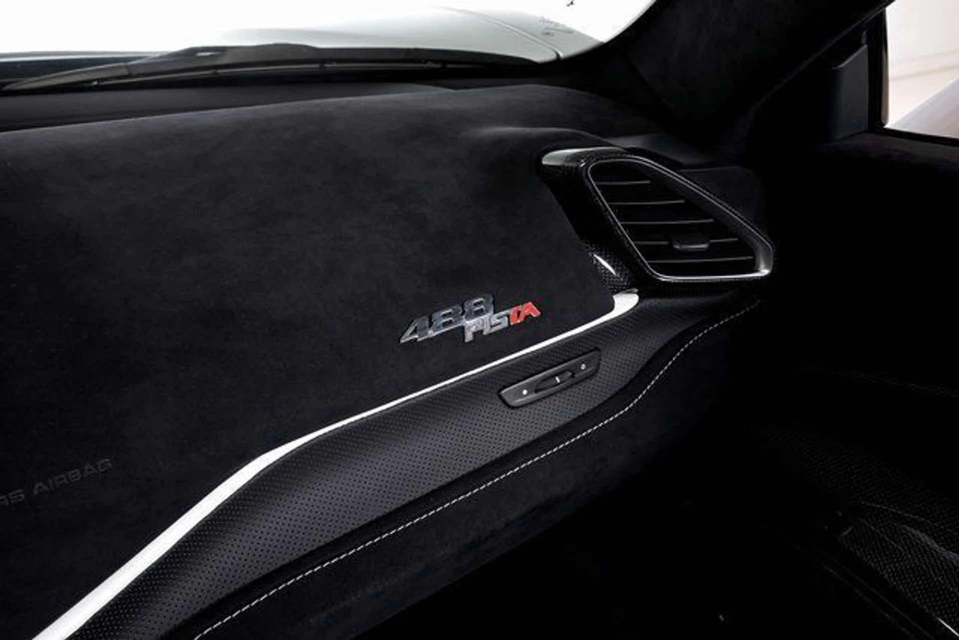 mph052_3613392625_a7df4e344cc4af0f70791fd4fadaac42x_69c298c12b