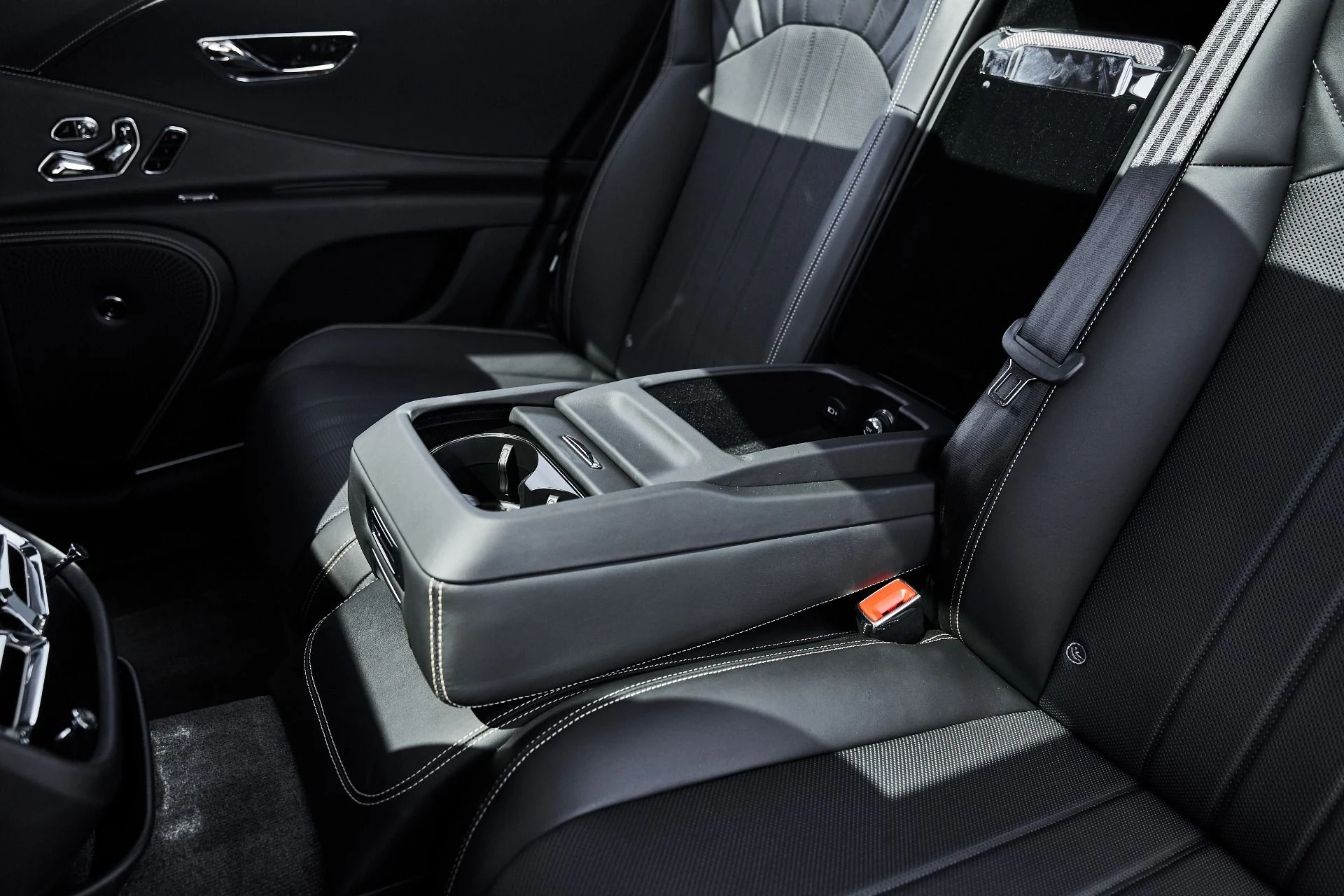 mph052_3660577344_Used_2024_Bentley_Flying_Spur_1782150718_eabf80e2a9