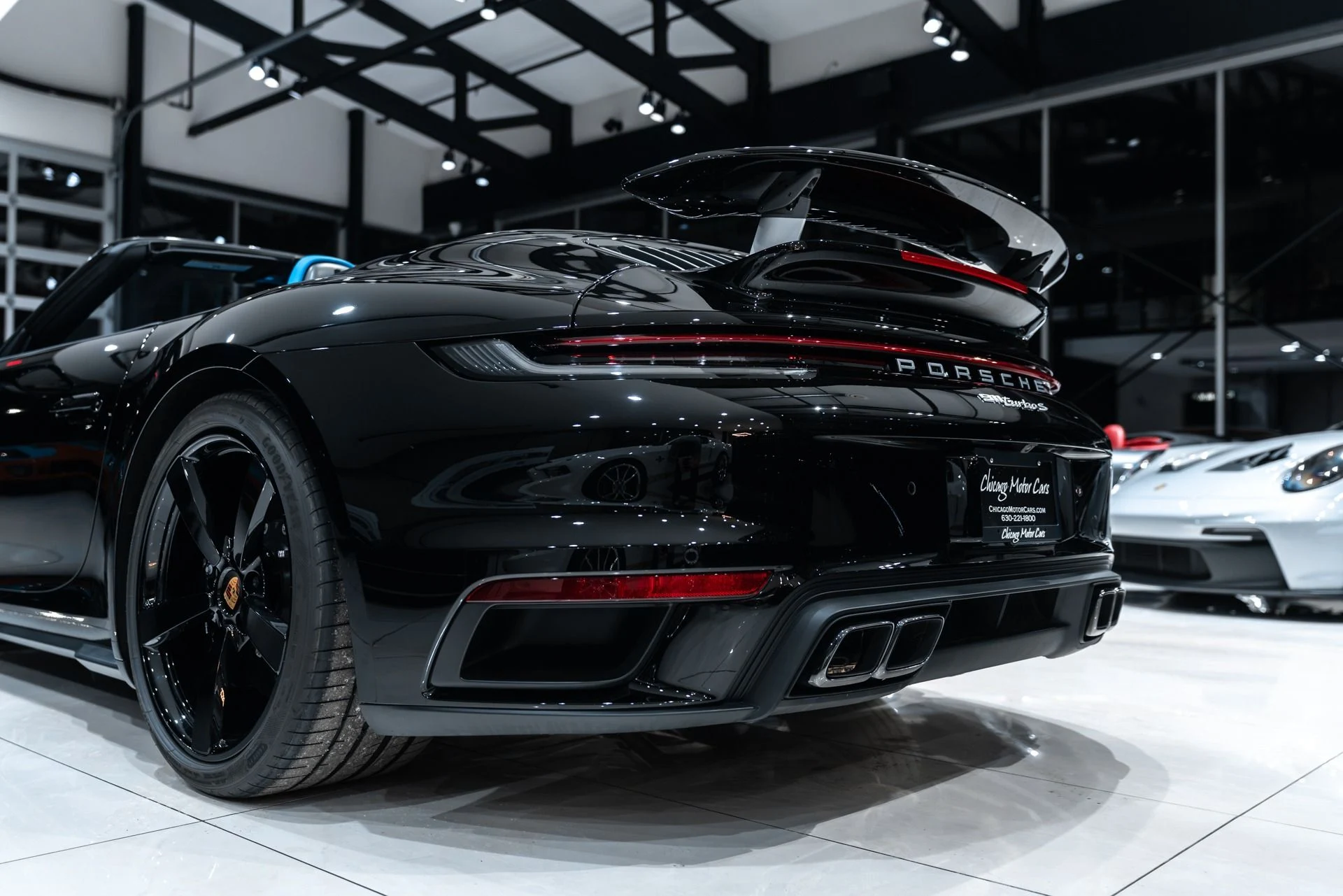 mph052_3665397216_11198_p53_l_e2b8933f82