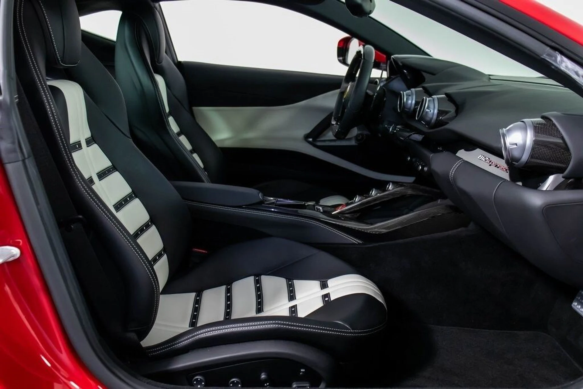 mph052_3670543771_8318a0f43278f5d8a7c6e95ee687a64ax_71a090ce57