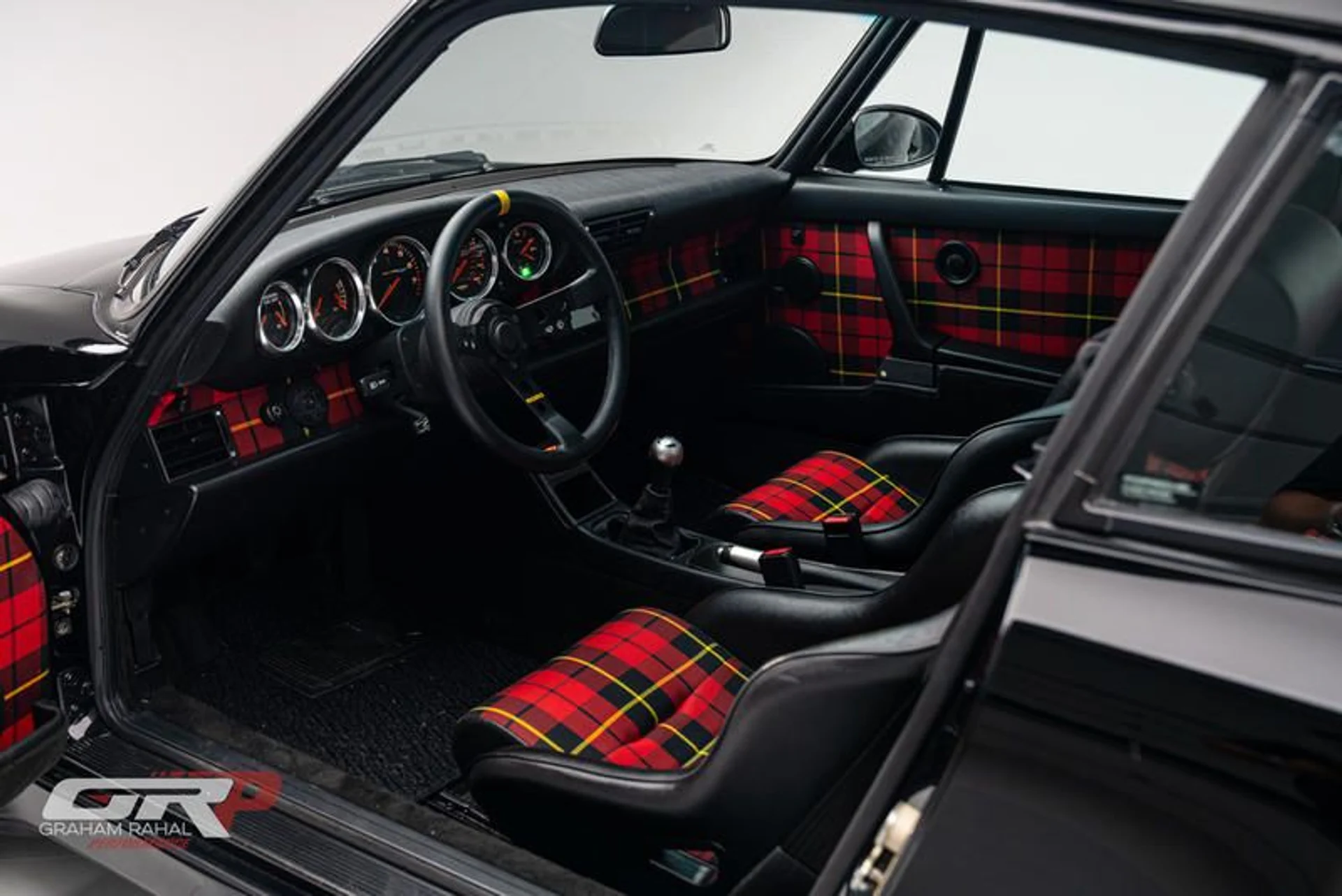 mph052_3676225153_5079_C119_9643_4_E1_D_8_BED_78_C7_E85_DFD_70_498bb98b9d