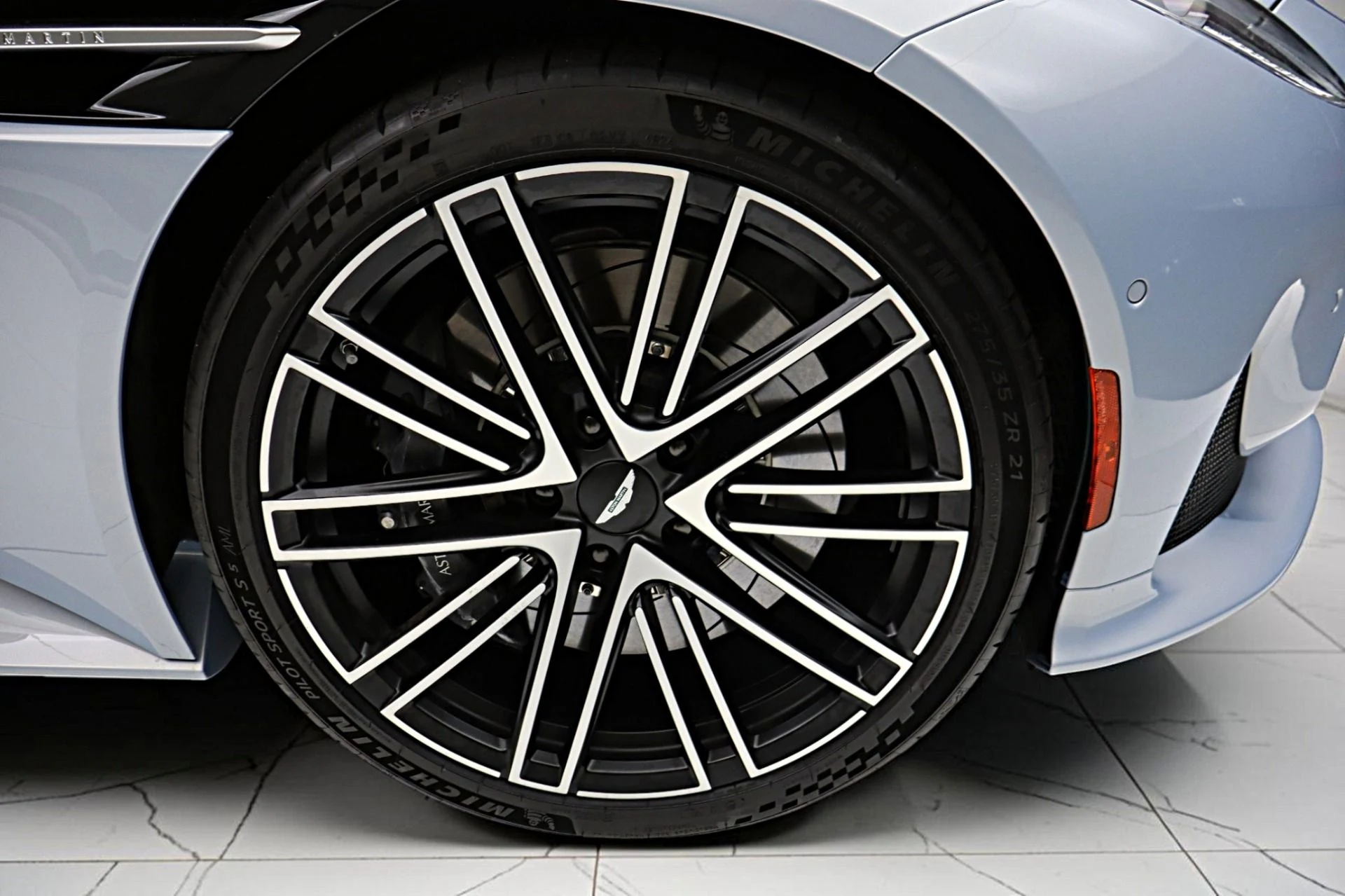 mph052_3690875946_New_2026_Aston_Martin_DB_12_Volante_249ad41729