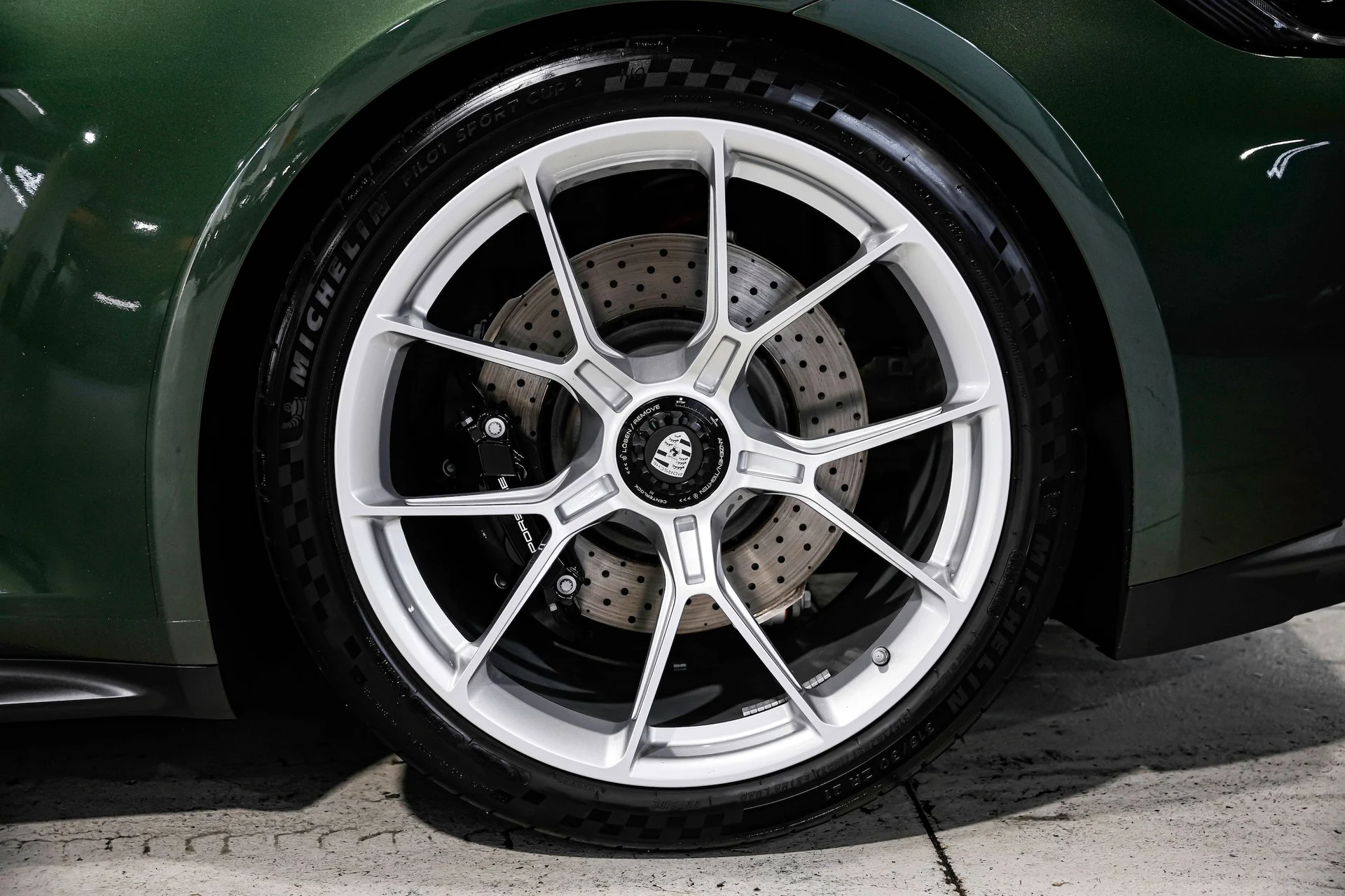 mph052_3721472354_237d937f90be05ec3f8a61a074c7e54ex_30e36e65ee