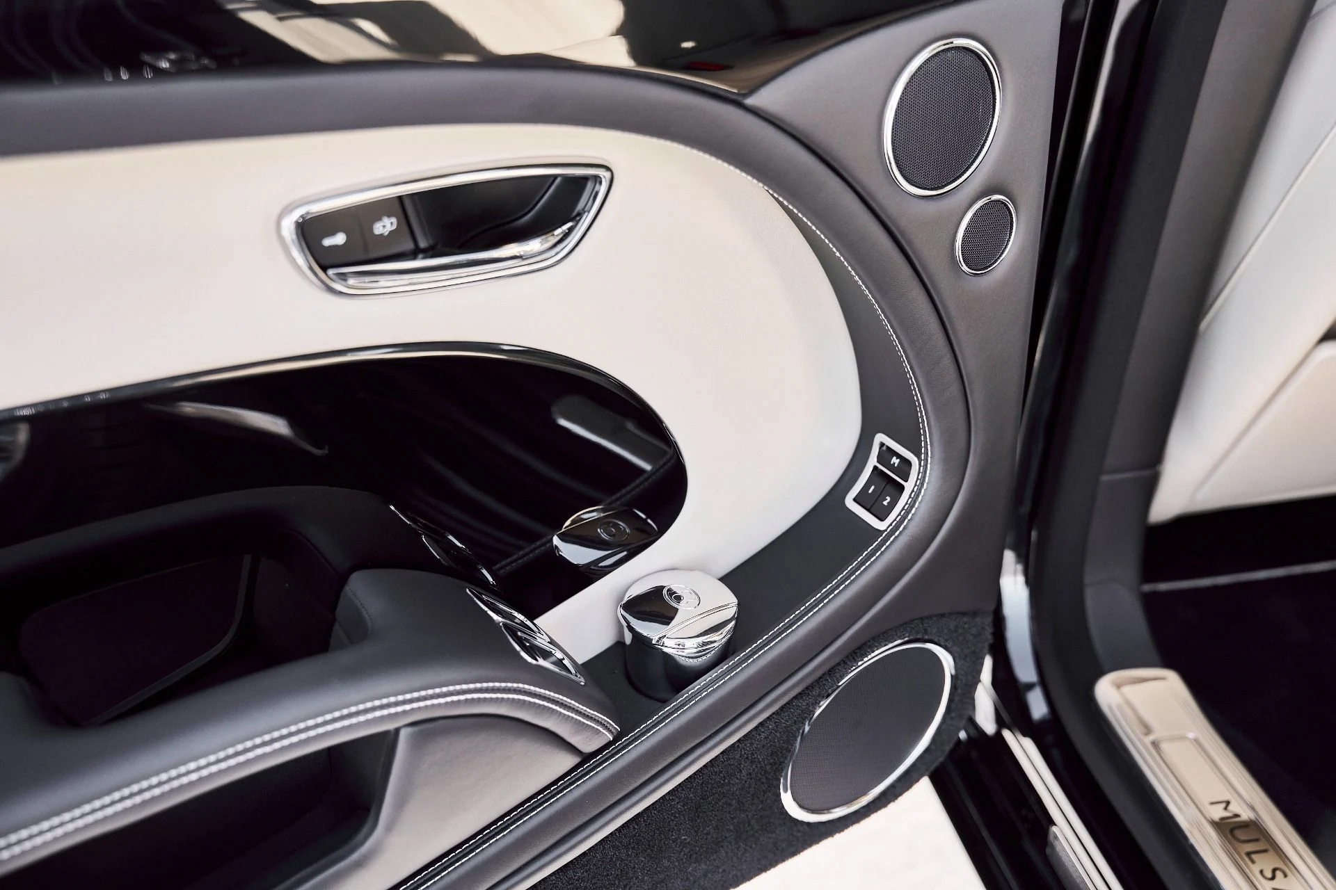 mph052_3736926180_Used_2019_Bentley_Mulsanne_Base_1773861418_2a6515344c