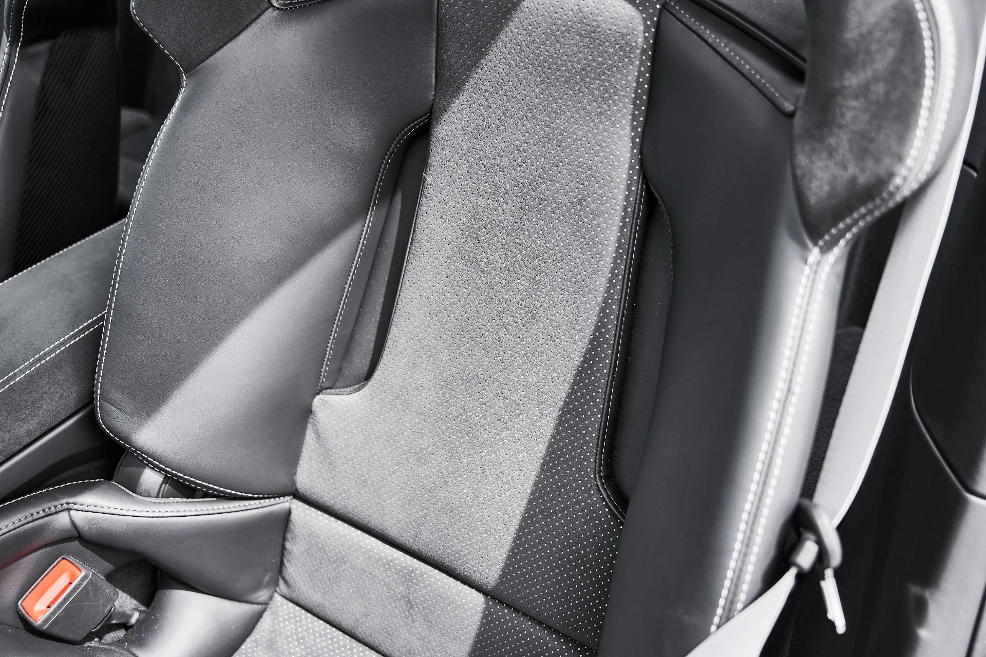 mph052_3741793139_Used_2026_Porsche_911_GT_3_1774923070_975fc0befa