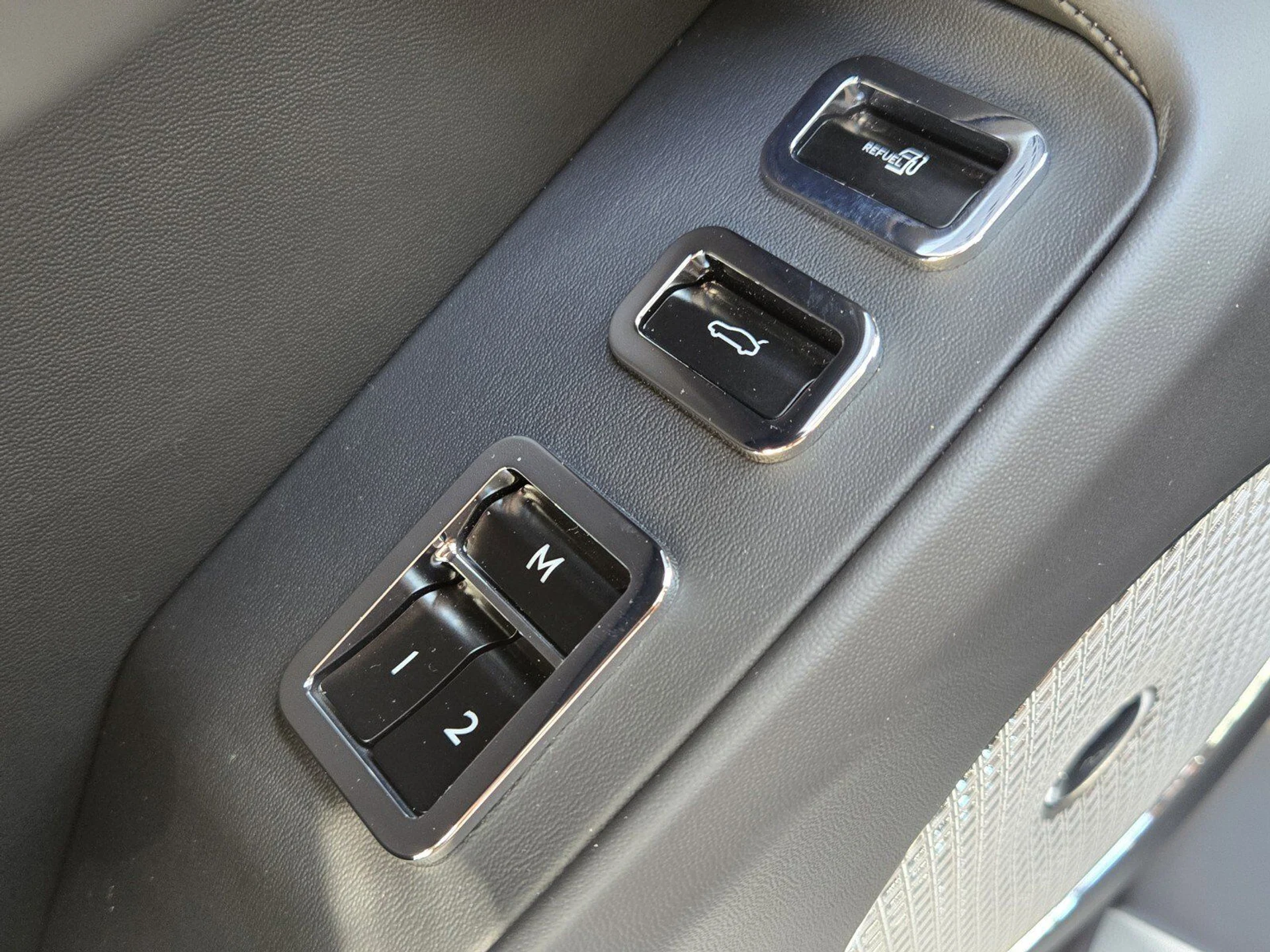 mph052_3742600891_6cf59898c9cf71801bfe0afd23a98881x_5784b741fc