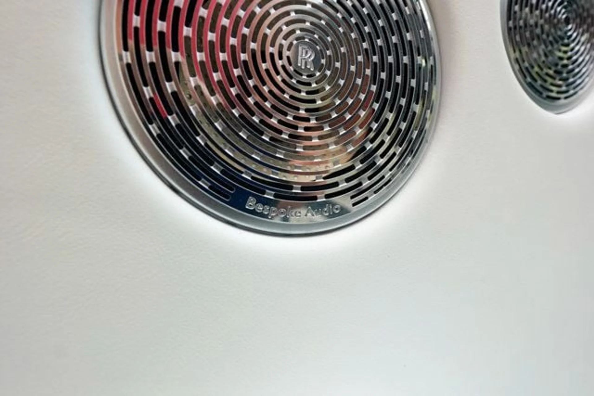 mph052_37454668_22941009_53_640_5365725b11