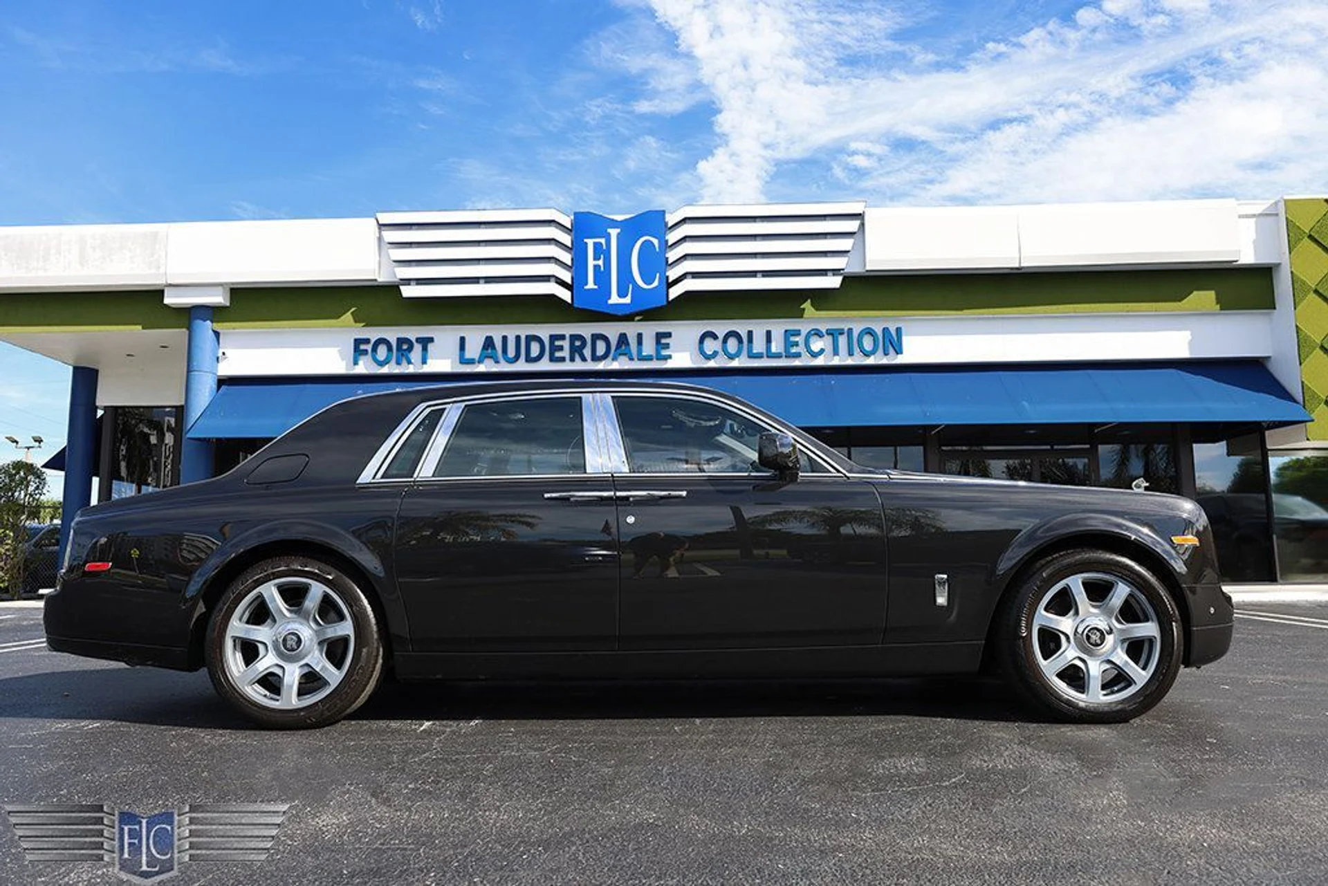 mph052_3769836971_used_2016_rolls_royce_phantom_4drsedan_6305_22959100_53_1024_80811edd19