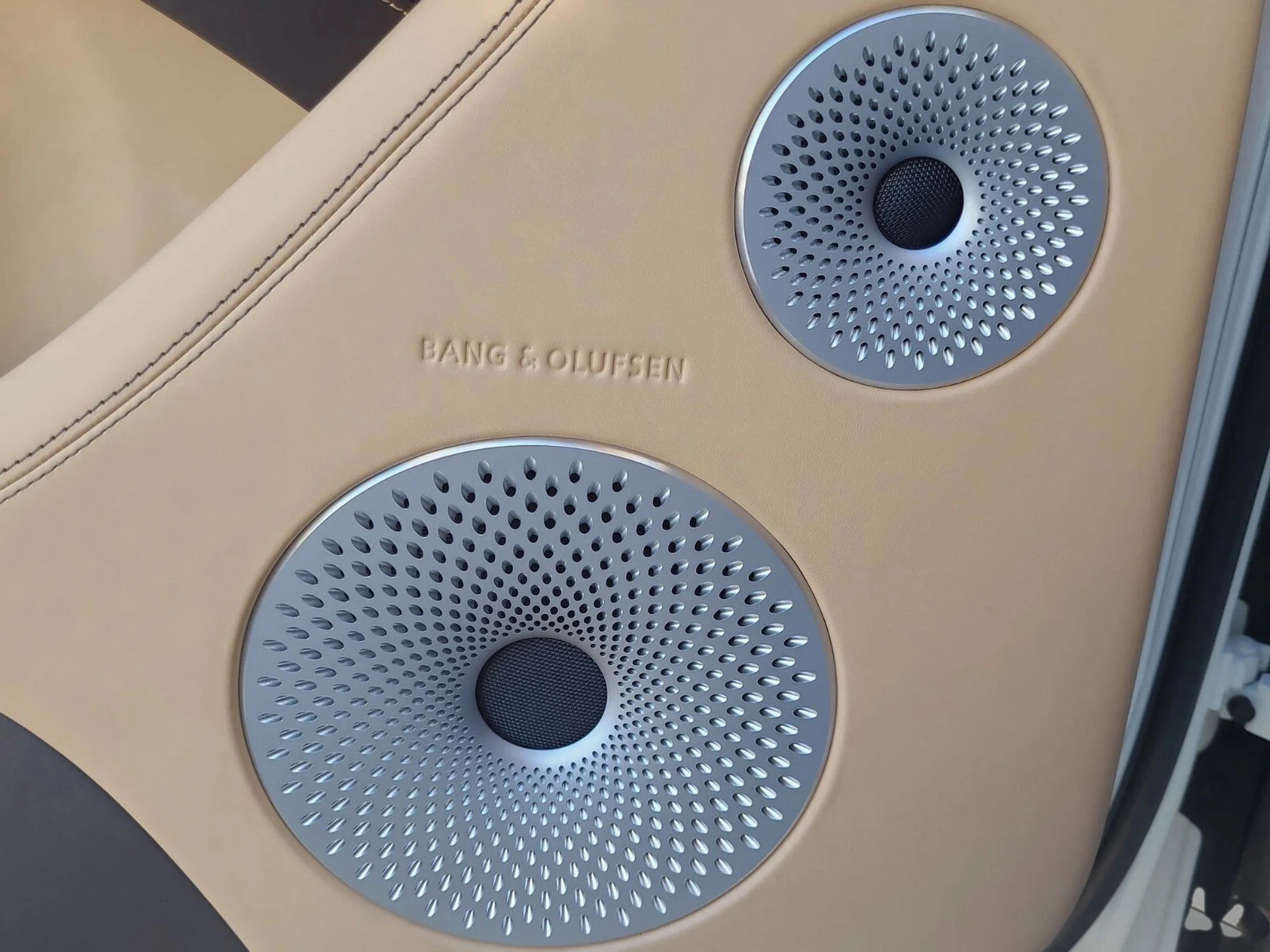 mph052_3772404674_cd4979f15fbc92951baa0dd16800c5a4x_0f75a8ff46