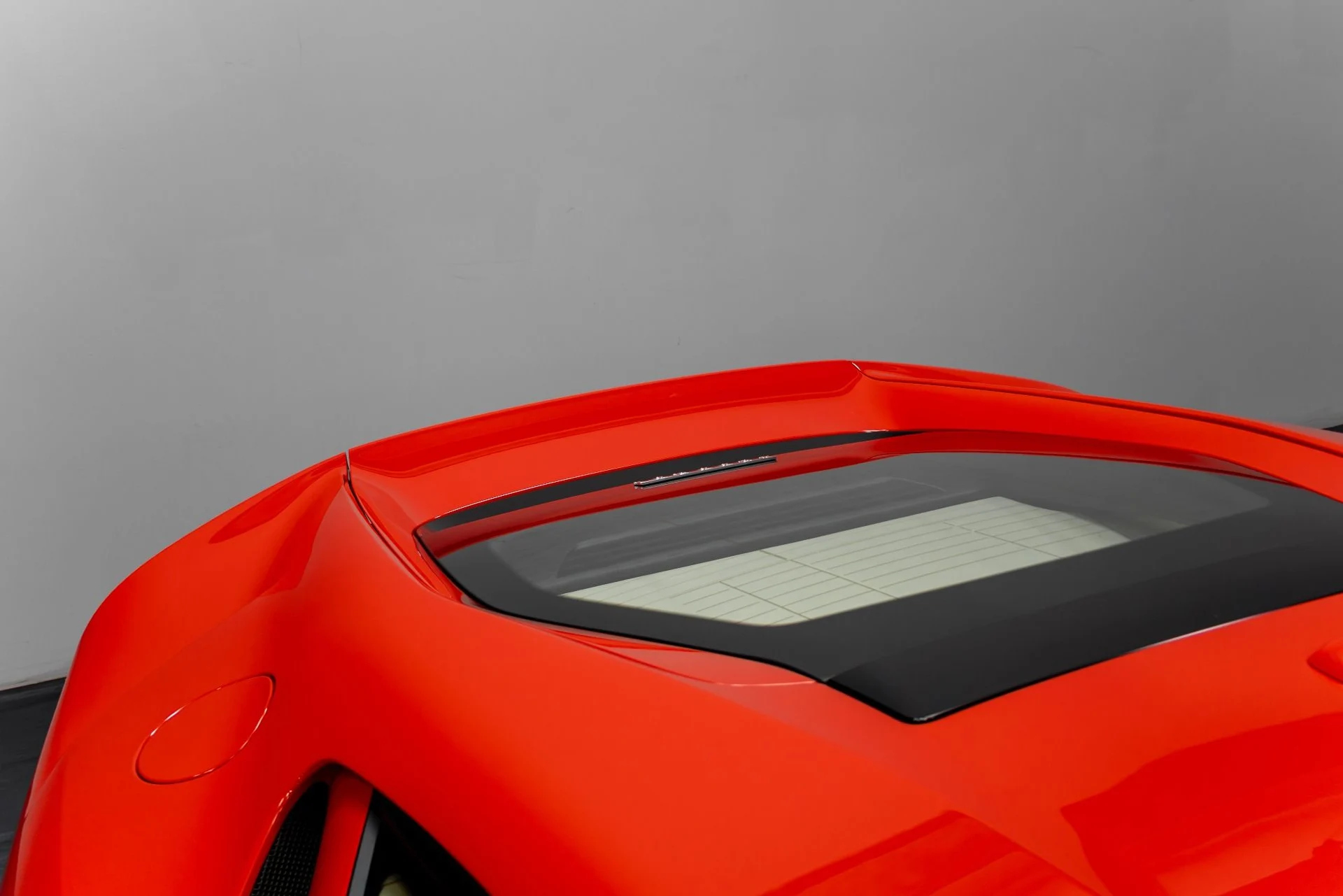 mph052_3782020336_Used_2018_Ferrari_812_Superfast_1763480061_0e73f6136d