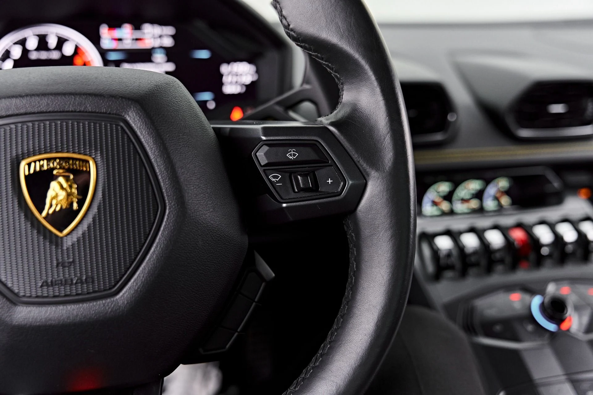 mph052_380961448_Used_2017_Lamborghini_Huracan_1786046315_41e1091507
