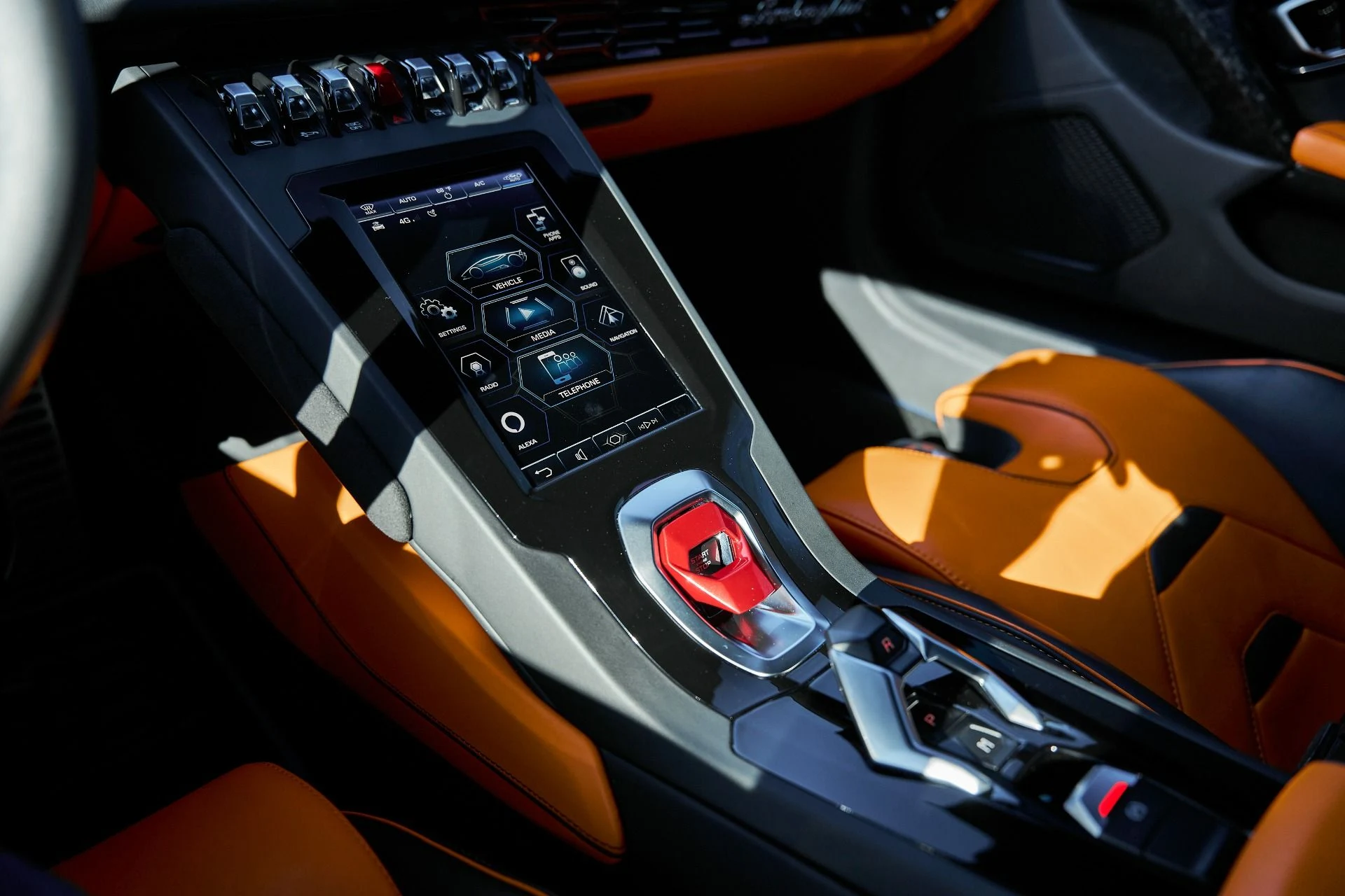 mph052_3831020493_Used_2020_Lamborghini_Huracan_EVO_Base_1766024387_2eae7eebc2