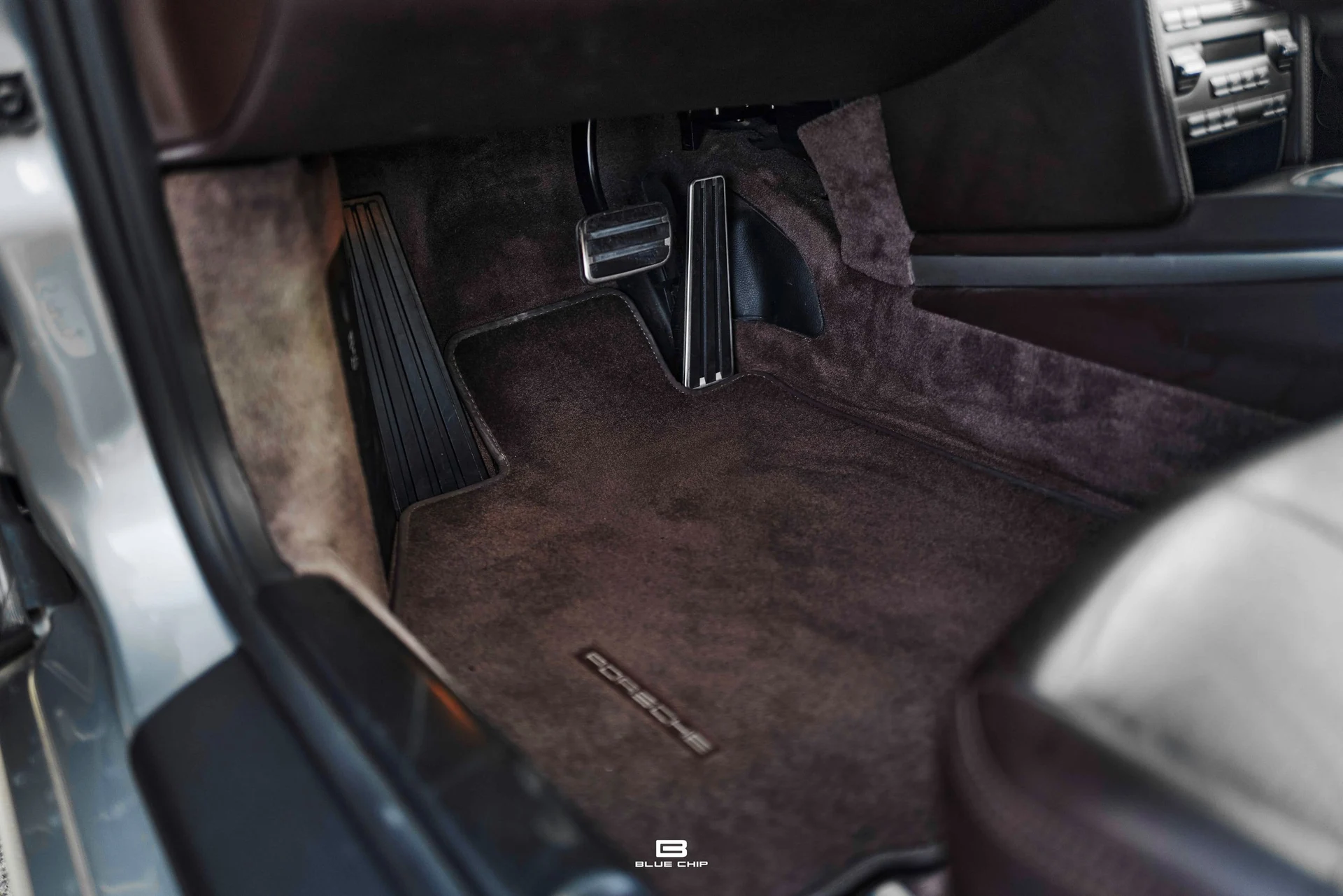 mph052_3833259237_699f2b3c8bfed65d19d23b9a_L1170984_221e28976f