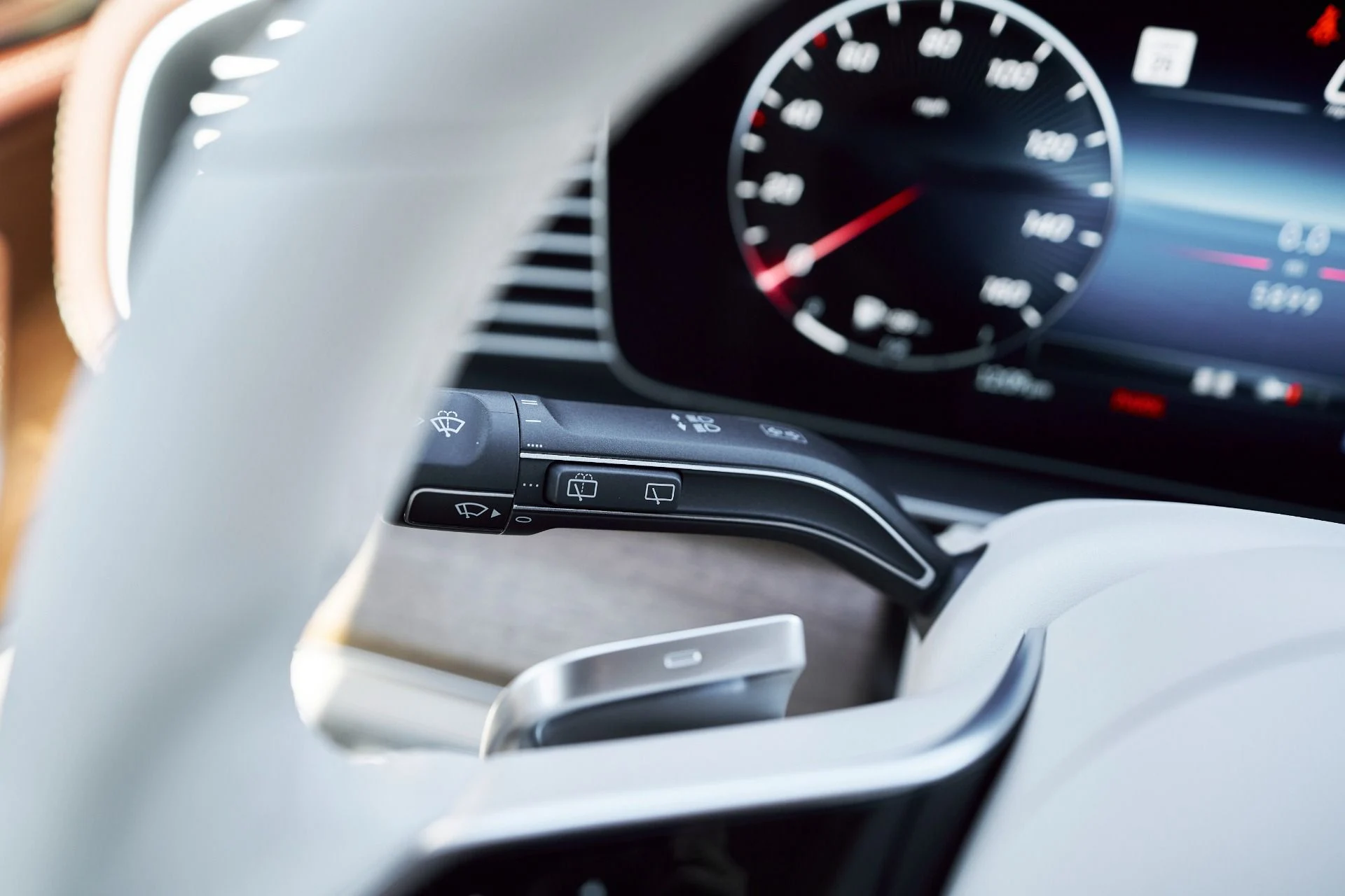 mph052_3840647989_Used_2024_Mercedes_Benz_GLS_Maybach_GLS_600_1762306403_941113f999