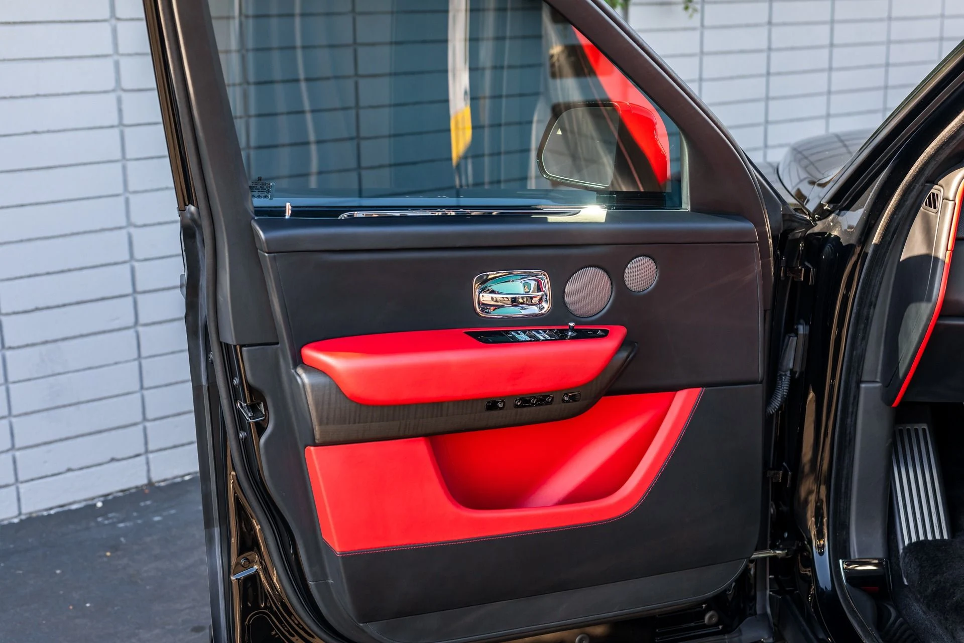 mph052_3859786086_Used_2021_Rolls_Royce_Cullinan_1698712242_99ef2063a5