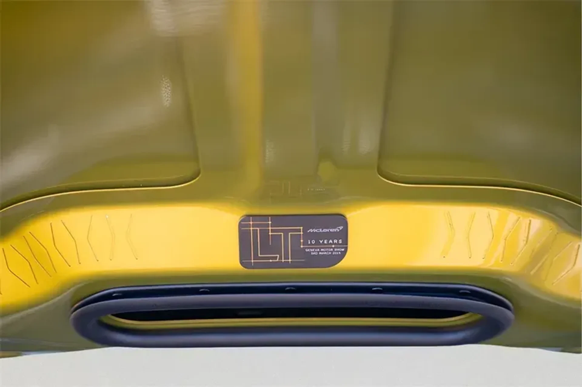 mph052_3888817261_r_C_Ki7mc_PJ_1_Ea_Kir_Y_med_9767b1016a