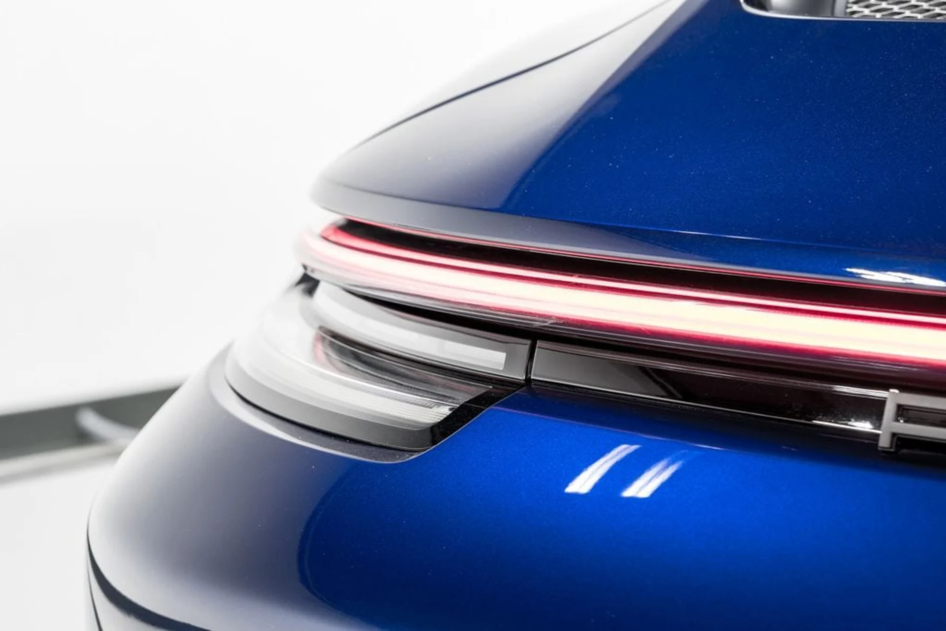 mph052_3892569796_67ccb0261149223efd23a949e109d0a0x_ec284124aa