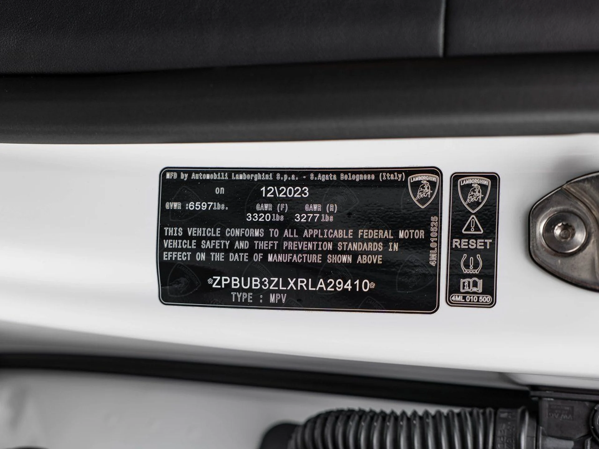 mph052_3917236394_6d83638c19a87178298132e4f3211af2x_ce191f8c95