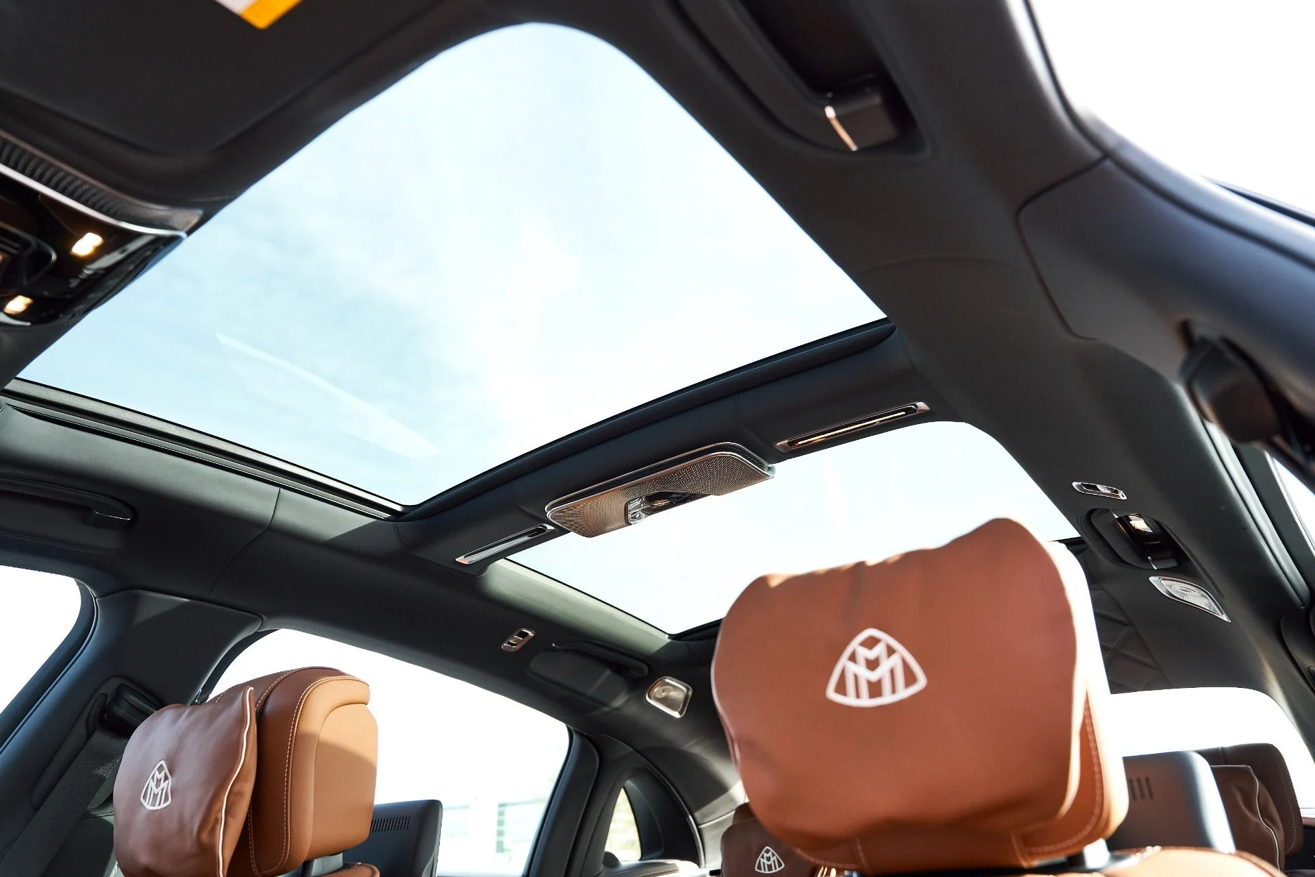 mph052_3953552514_Used_2026_Mercedes_Benz_S_Class_Maybach_S_680_1766455609_4890c1b406