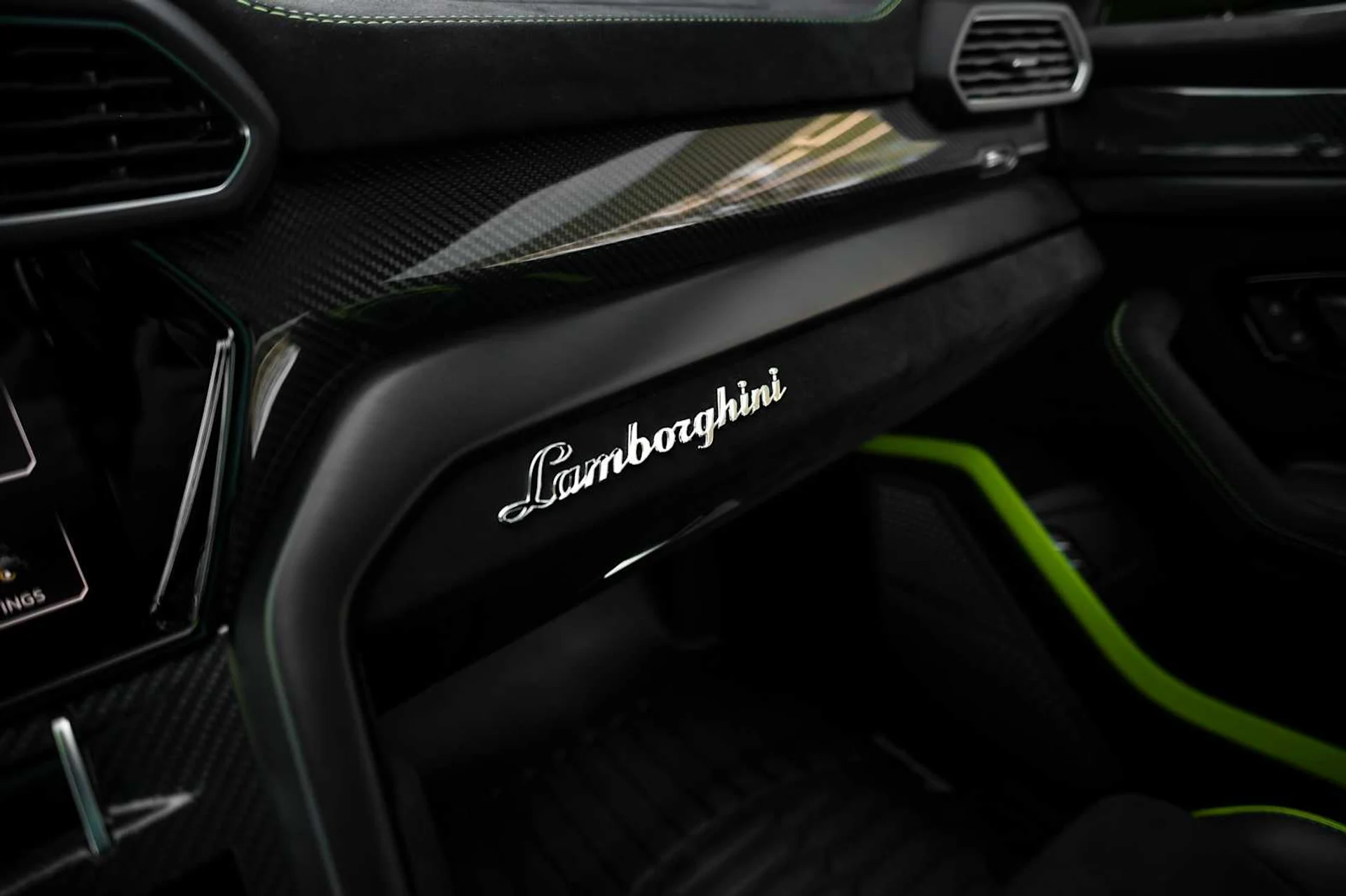 mph052_3953577446_c6344929b4ef542c8eed7ffa79565e21x_39a750a543