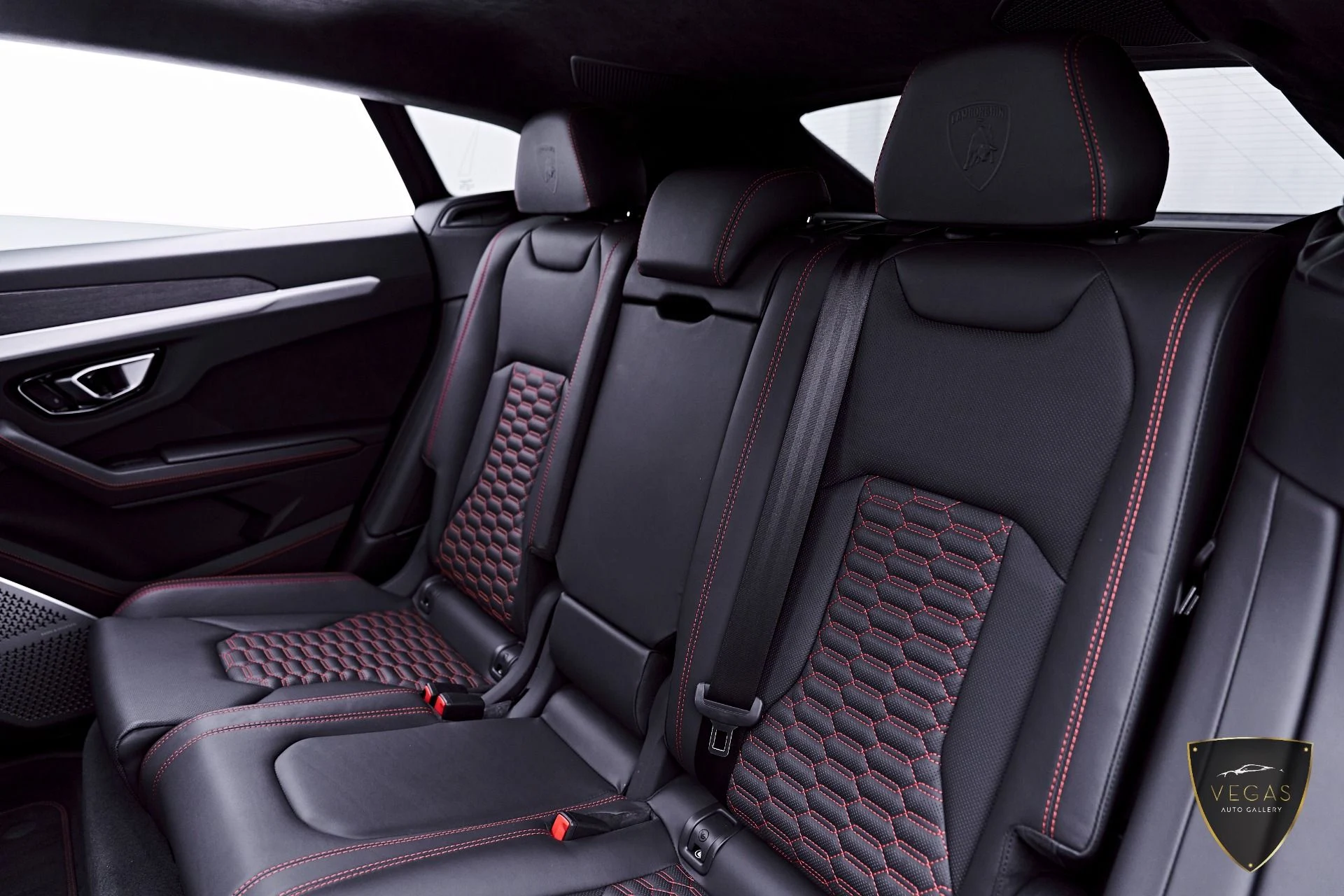 mph052_396822519_Used_2022_Lamborghini_Urus_1782338983_e38f3d60a3