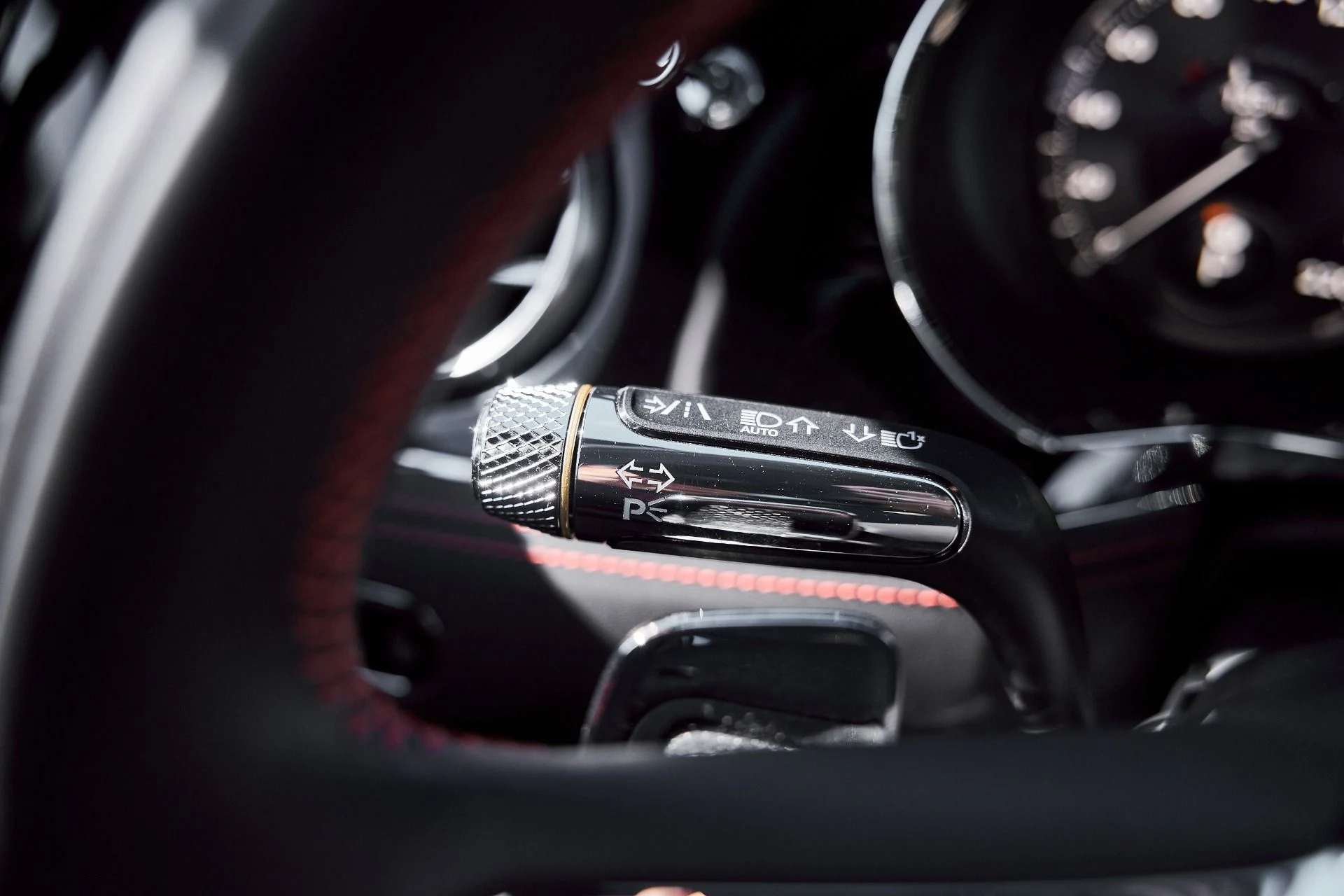 mph052_4022047881_Used_2023_Bentley_Flying_Spur_S_1770950689_502ad1af37