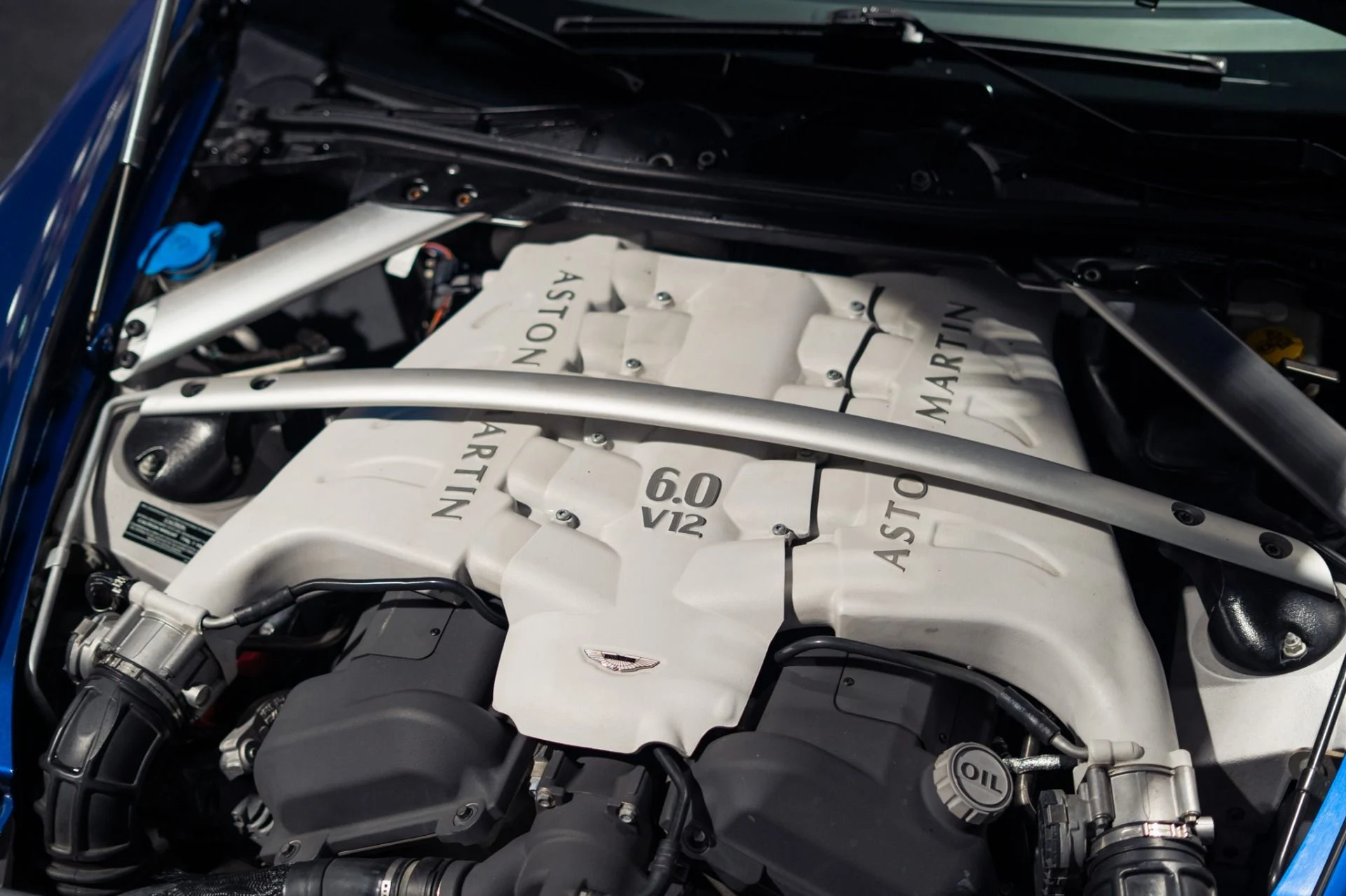 mph052_4027386563_Used_2011_Aston_Martin_V12_Vantage_Manual_Transmission_Aviemore_Blue_1785170153_174e31a71c