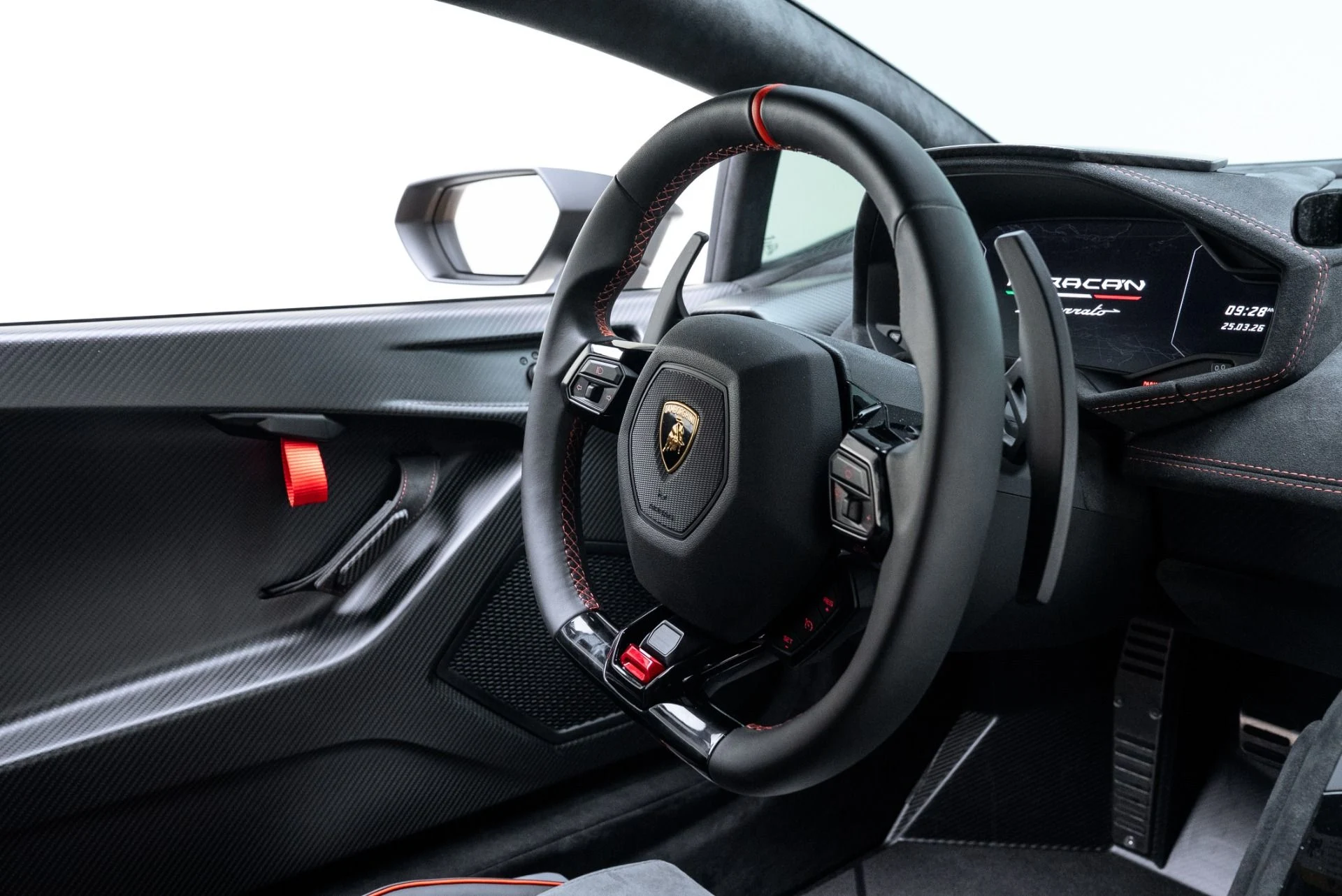 mph052_4042695449_Used_2024_Lamborghini_Huracan_Sterrato_1774458866_592a024216