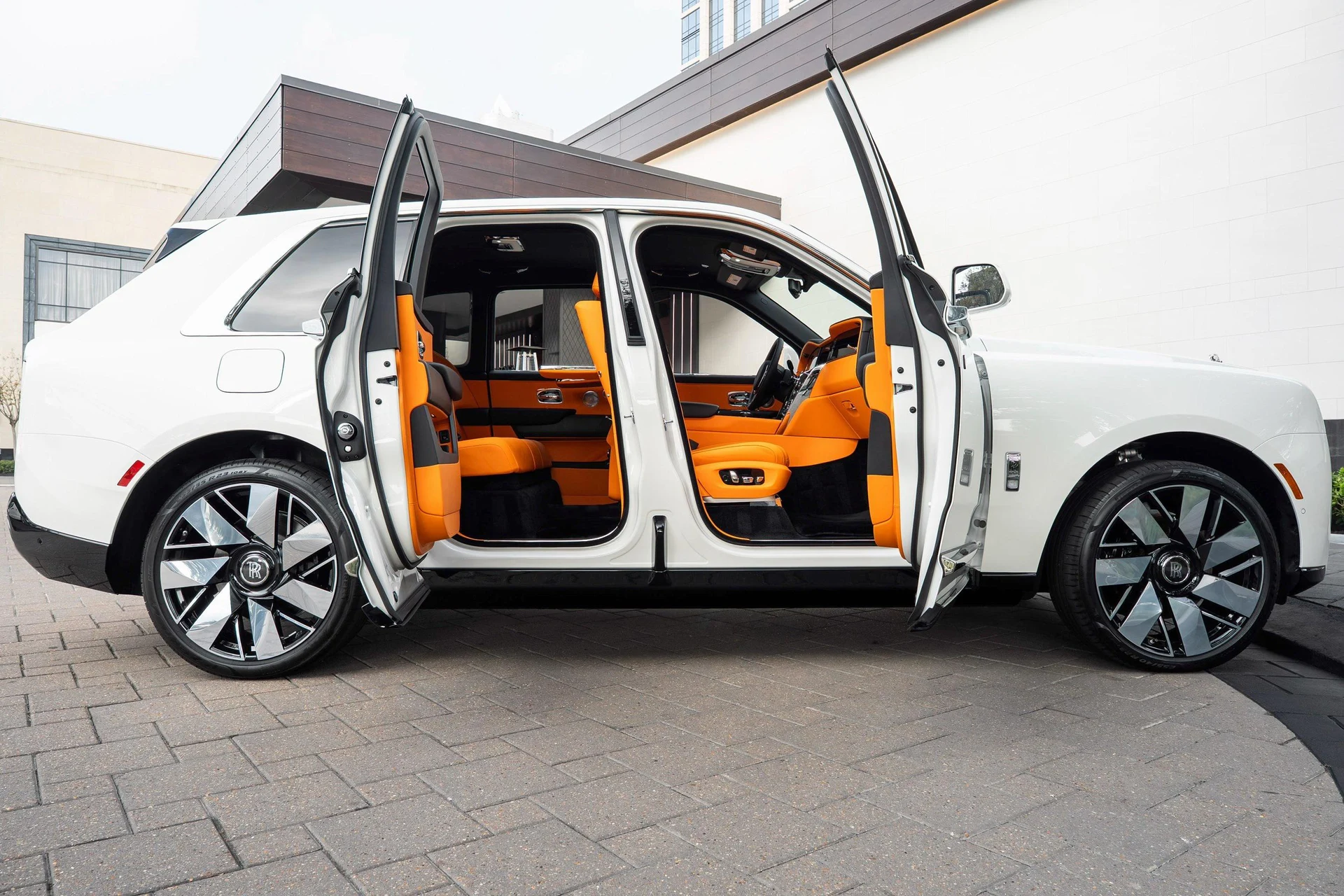 mph052_4046545764_477983144_695f55204b0ded1c3975a63d_355d9c5196