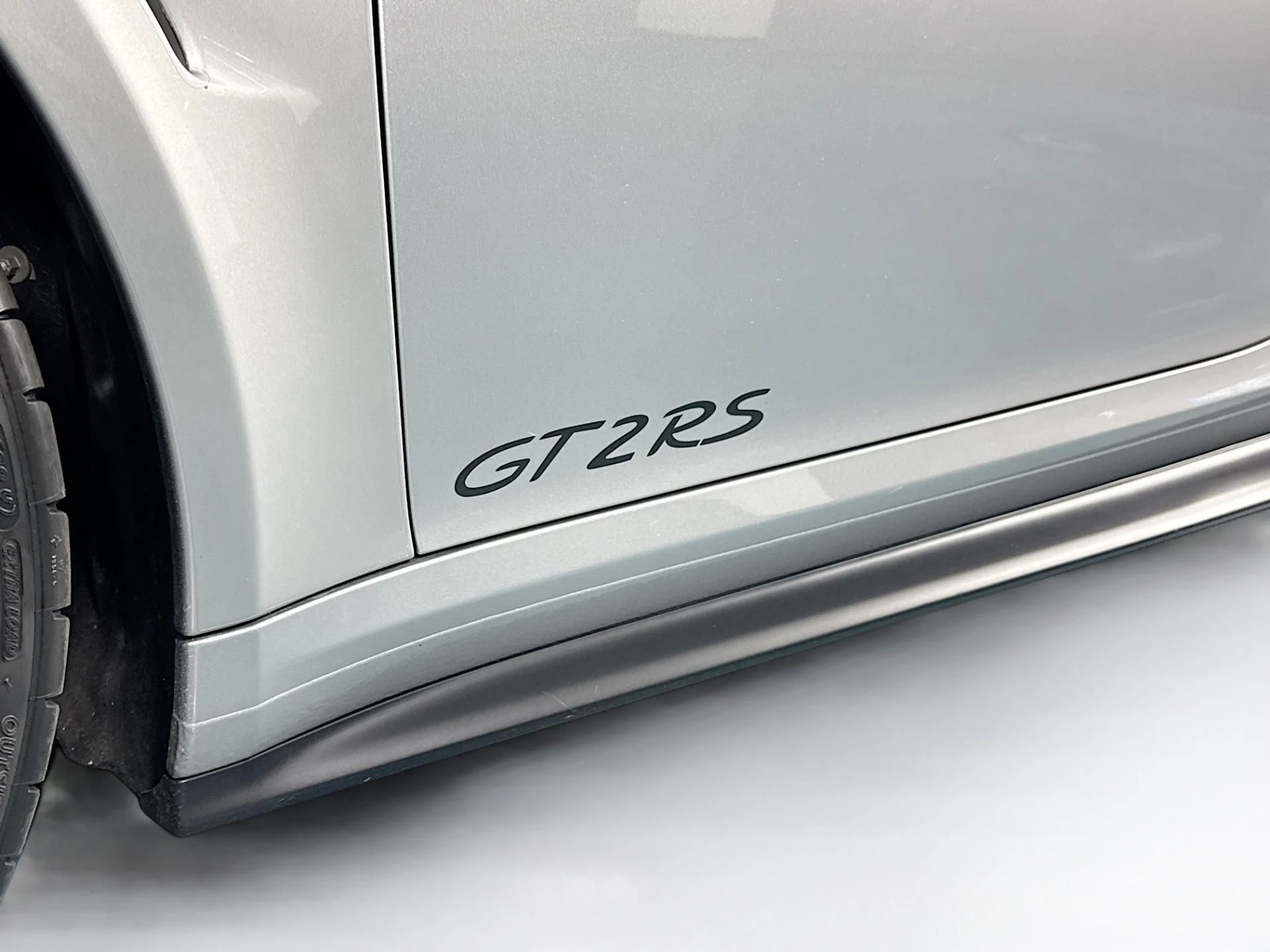 mph052_411721457_Used_2018_Porsche_911_GT_2_RS_1784762999_e0a4b276df