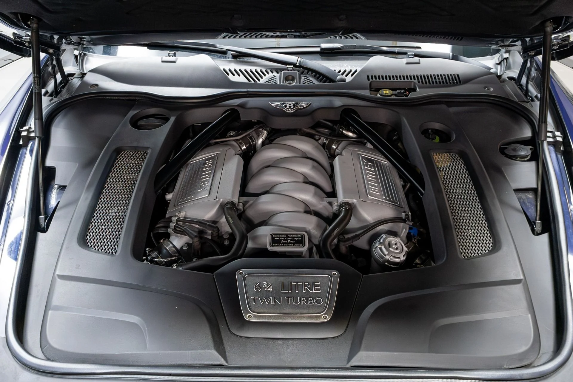 mph052_4157716359_Used_2017_Bentley_Mulsanne_1775514187_cacce8c42d