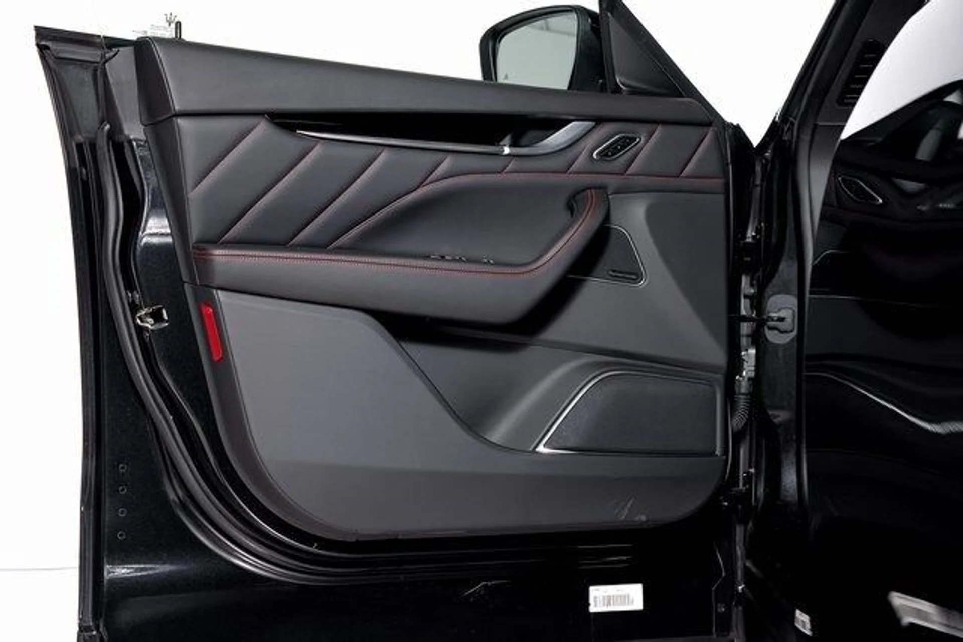 mph052_4161101607_5bd4d62010fe11b990f8f5dba2452212x_09372451a4