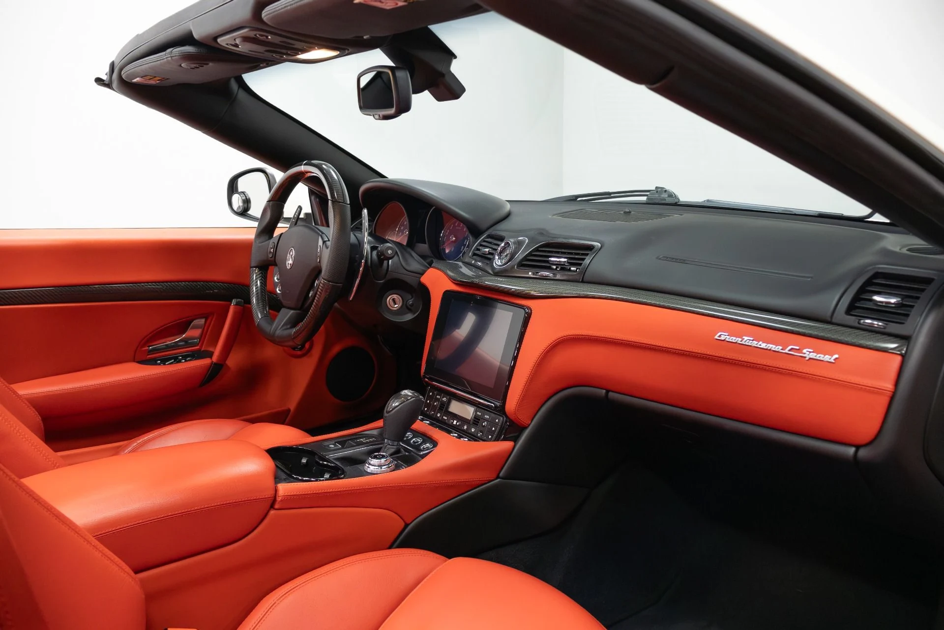 mph052_4171105067_Used_2018_Maserati_Gran_Turismo_1761598740_df0f15b3cb