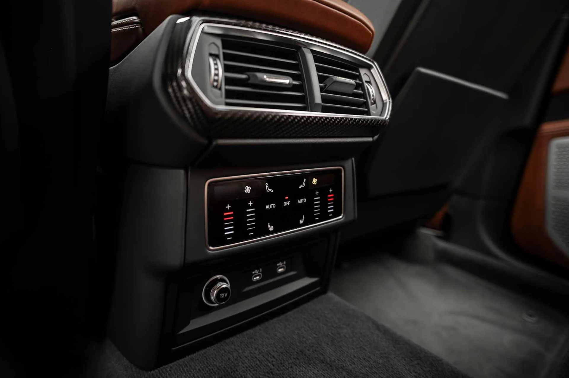 mph052_4202469823_774707a58993122dea2a29f68c0fbb18x_6737162b92