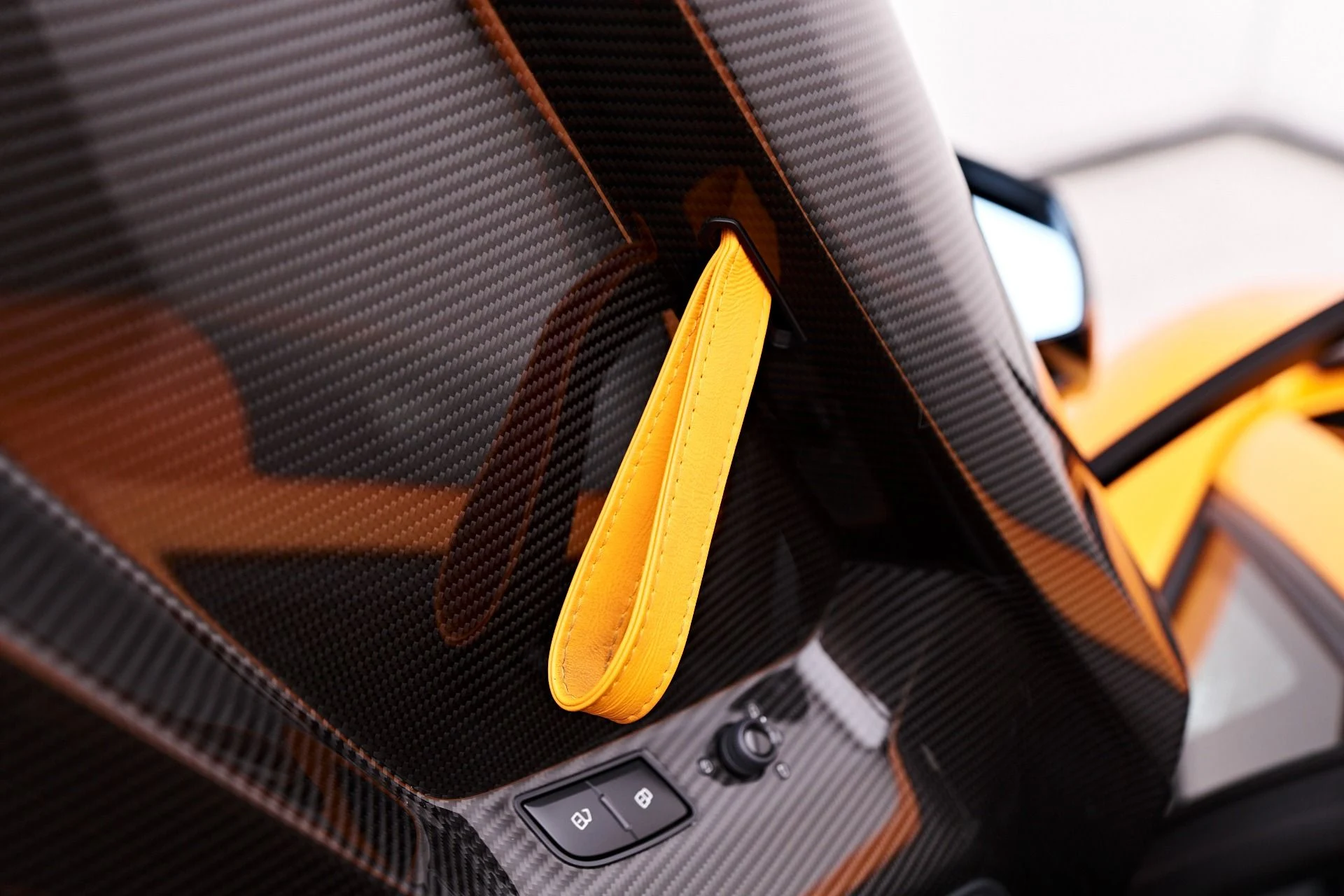 mph052_4217823666_Used_2021_Lamborghini_Aventador_SVJ_Base_1755224573_2f95df84ed