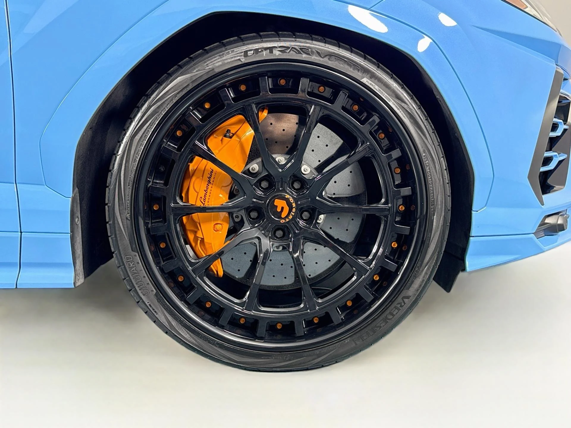 mph052_4221378697_Used_2022_Lamborghini_Urus_1786397317_73d27e54c0