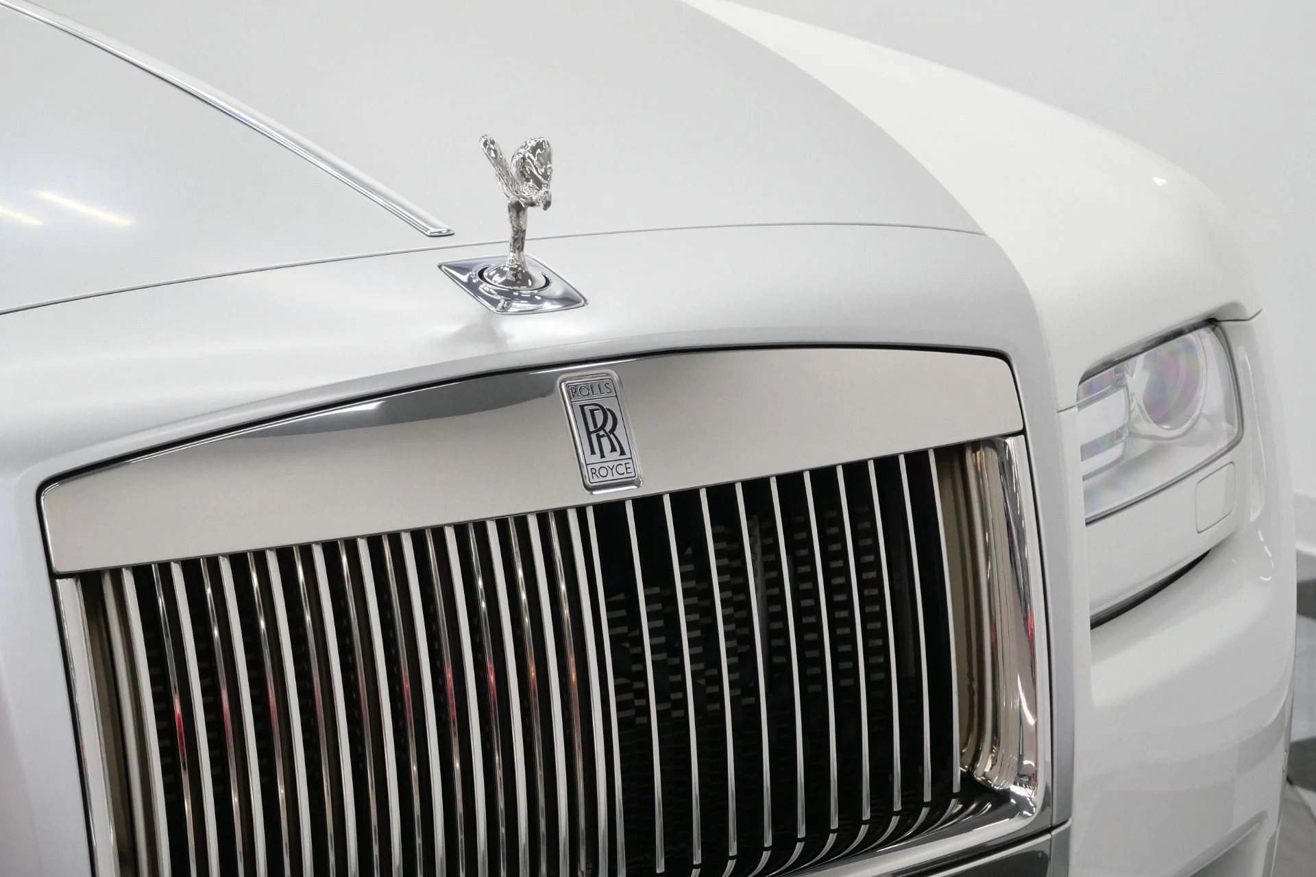 mph052_4235707062_Used_2014_Rolls_Royce_Ghost_V12_Power_Drivers_Assistance_1_Heated_and_Ventilated_Front_Seats_1779224671_98b33aaab1