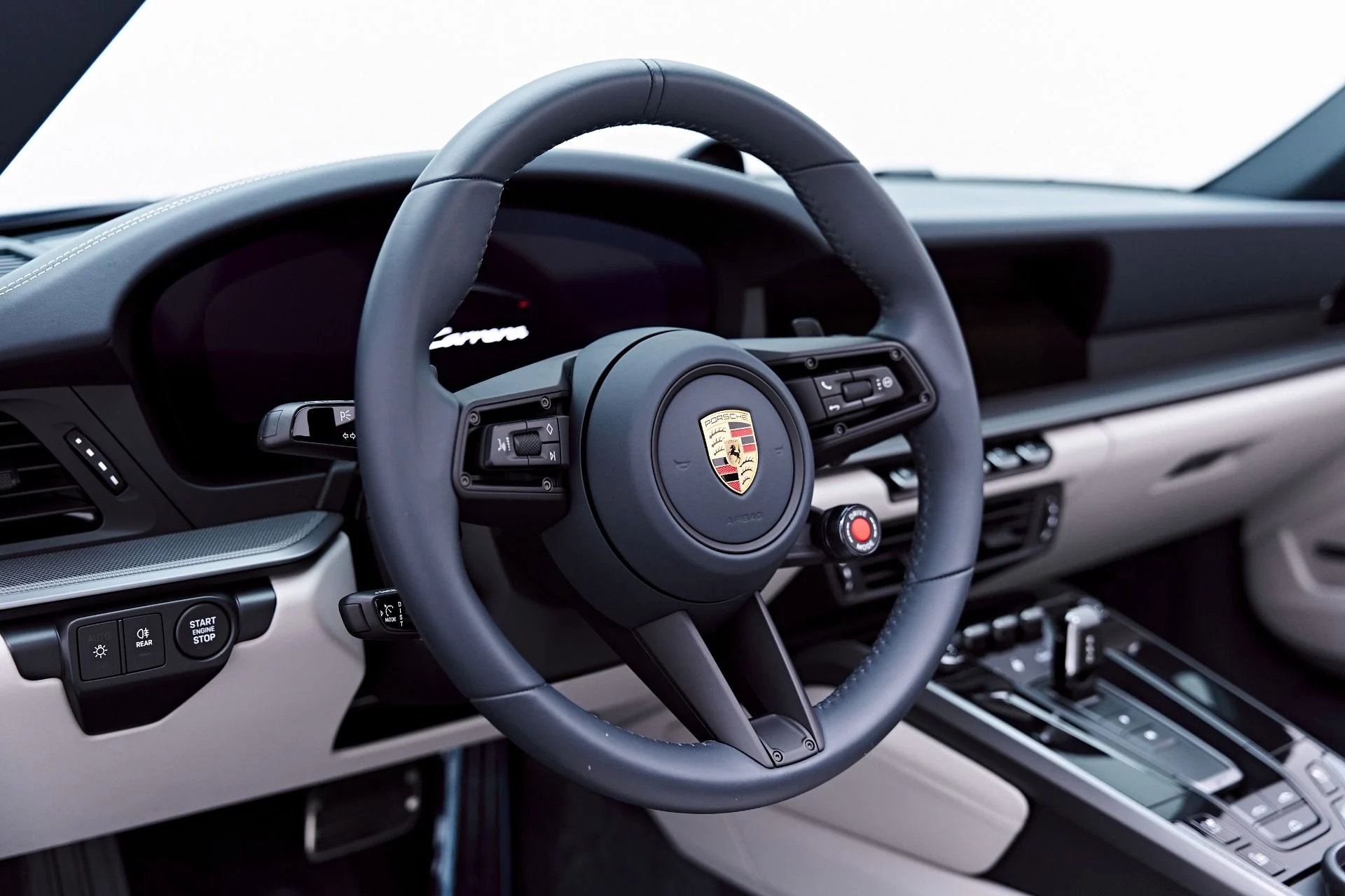 mph052_4241851210_Used_2025_Porsche_911_Carrera_1777504812_05e4e33100